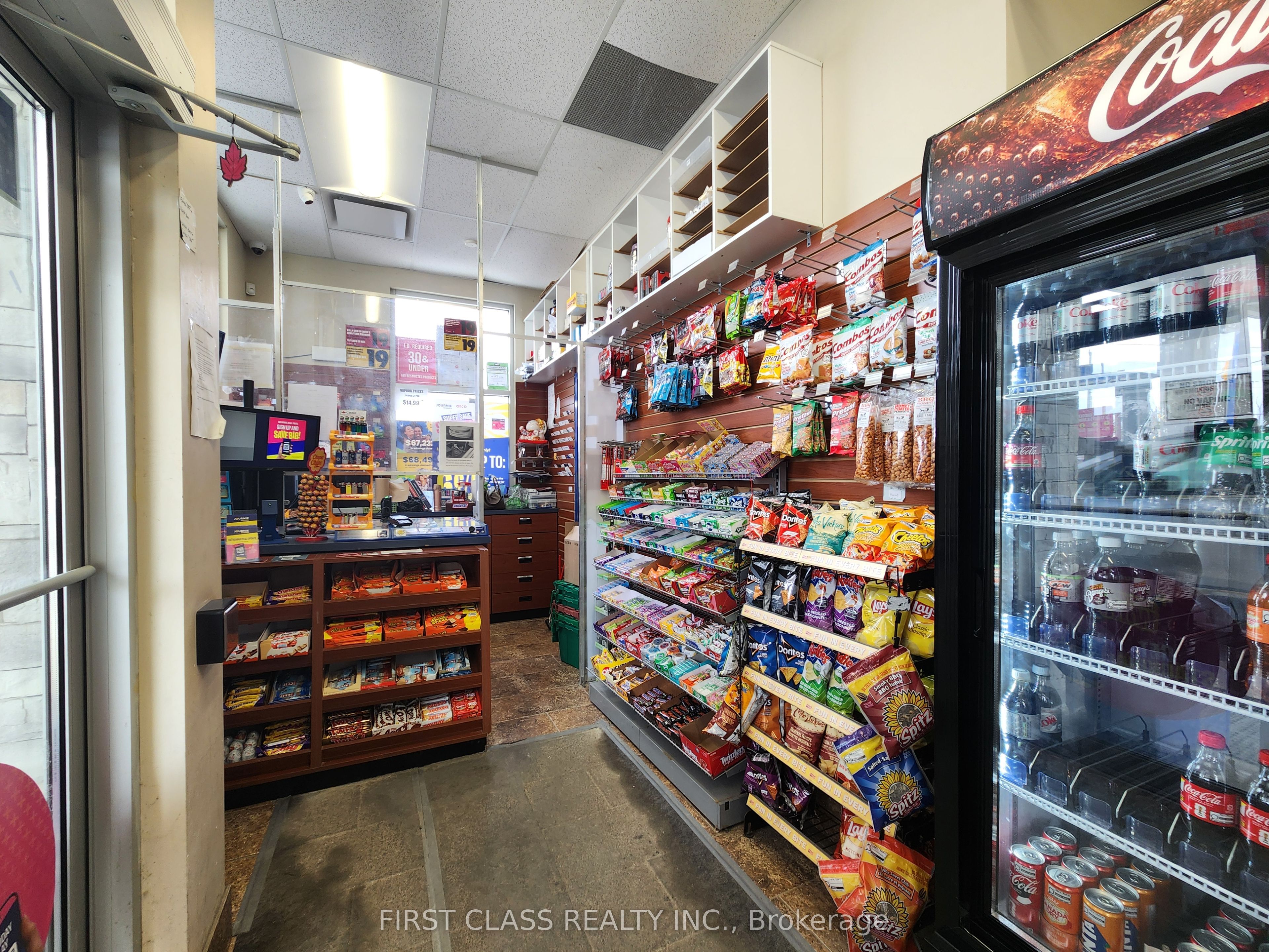 951 Dundas Street W Property Photo 10