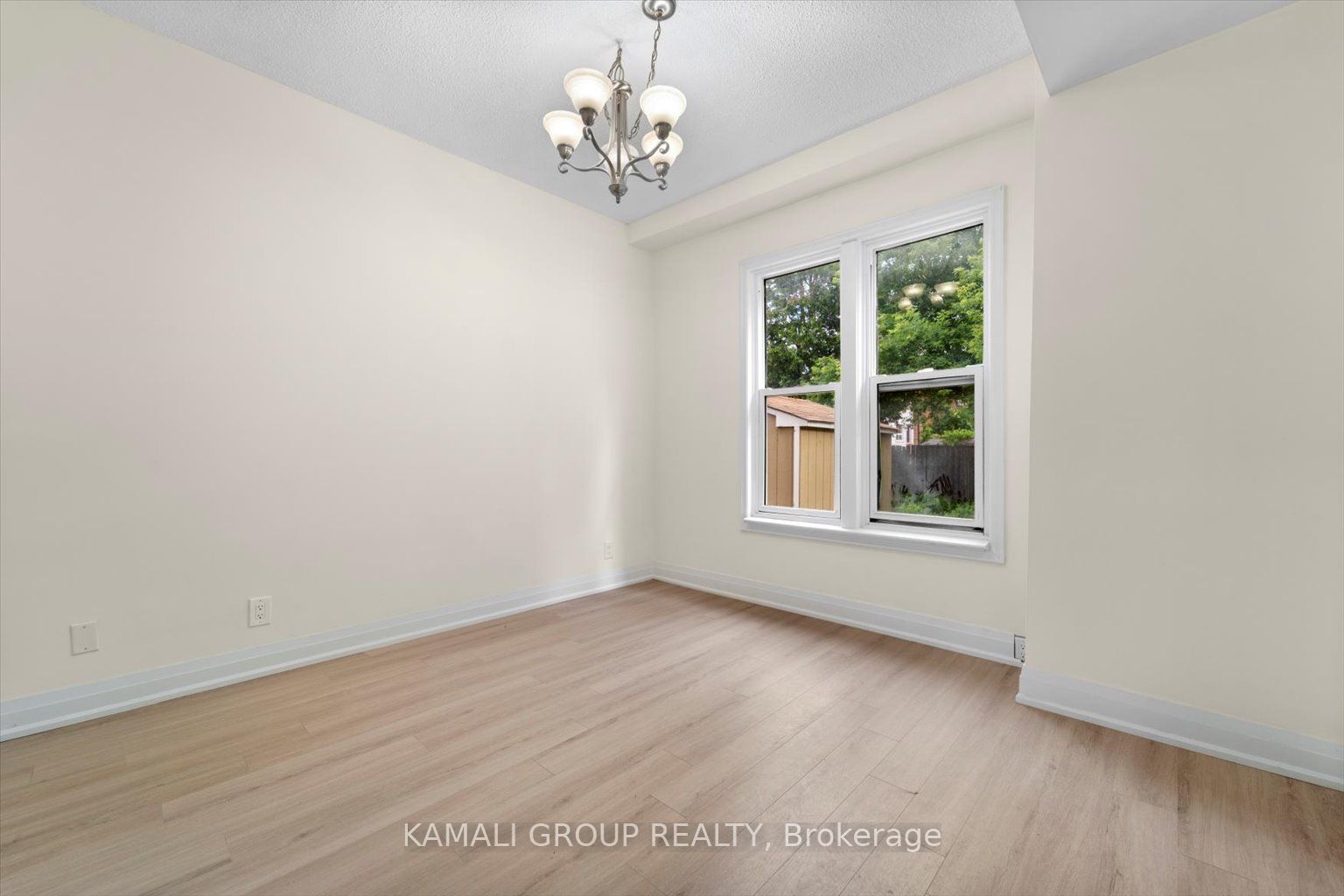 254 Bruce Street Property Photo 5