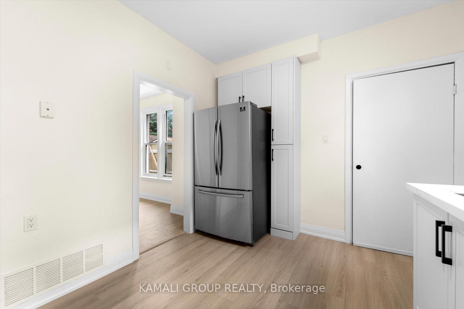 254 Bruce Street Property Photo 10