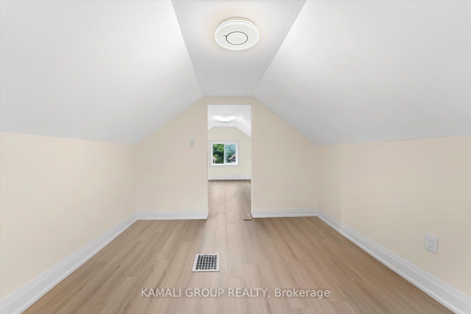 254 Bruce Street Property Photo 30