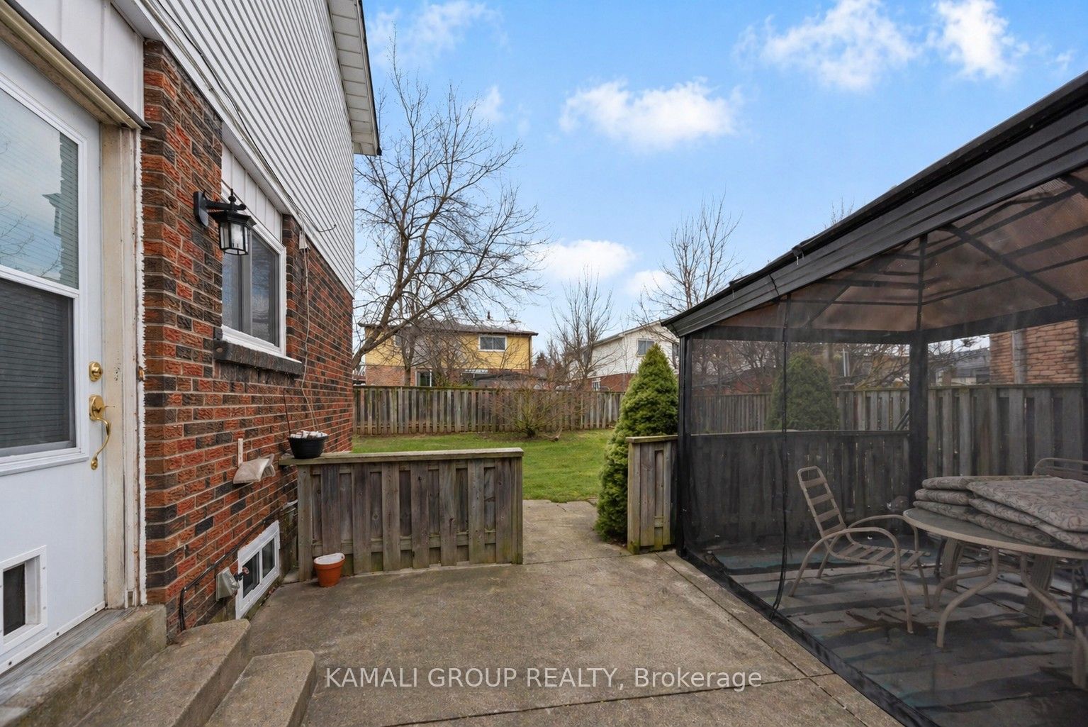 582 Lakeview Avenue Property Photo 16