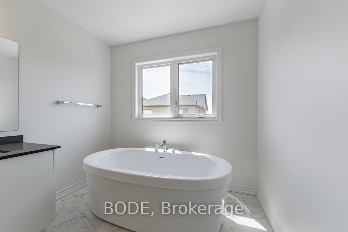15 Huggins Drive Property Photo 29
