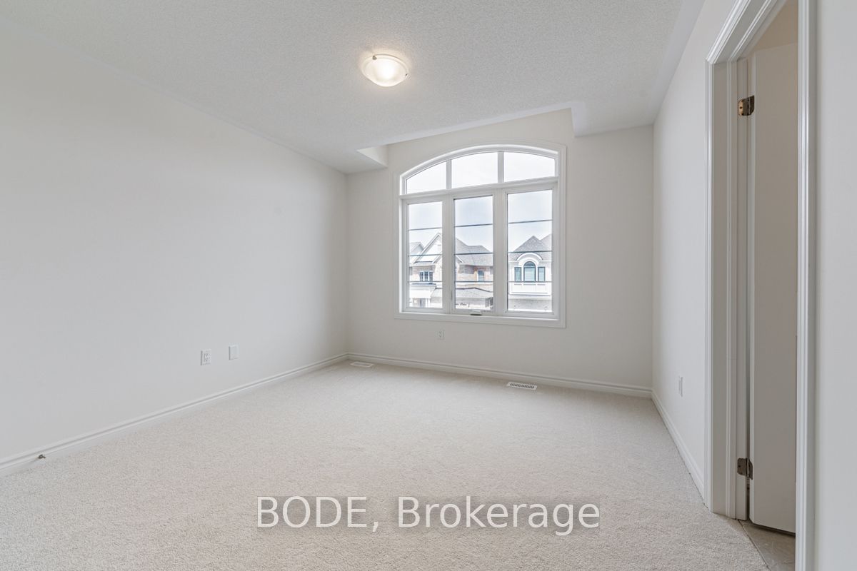 15 Huggins Drive Property Photo 37