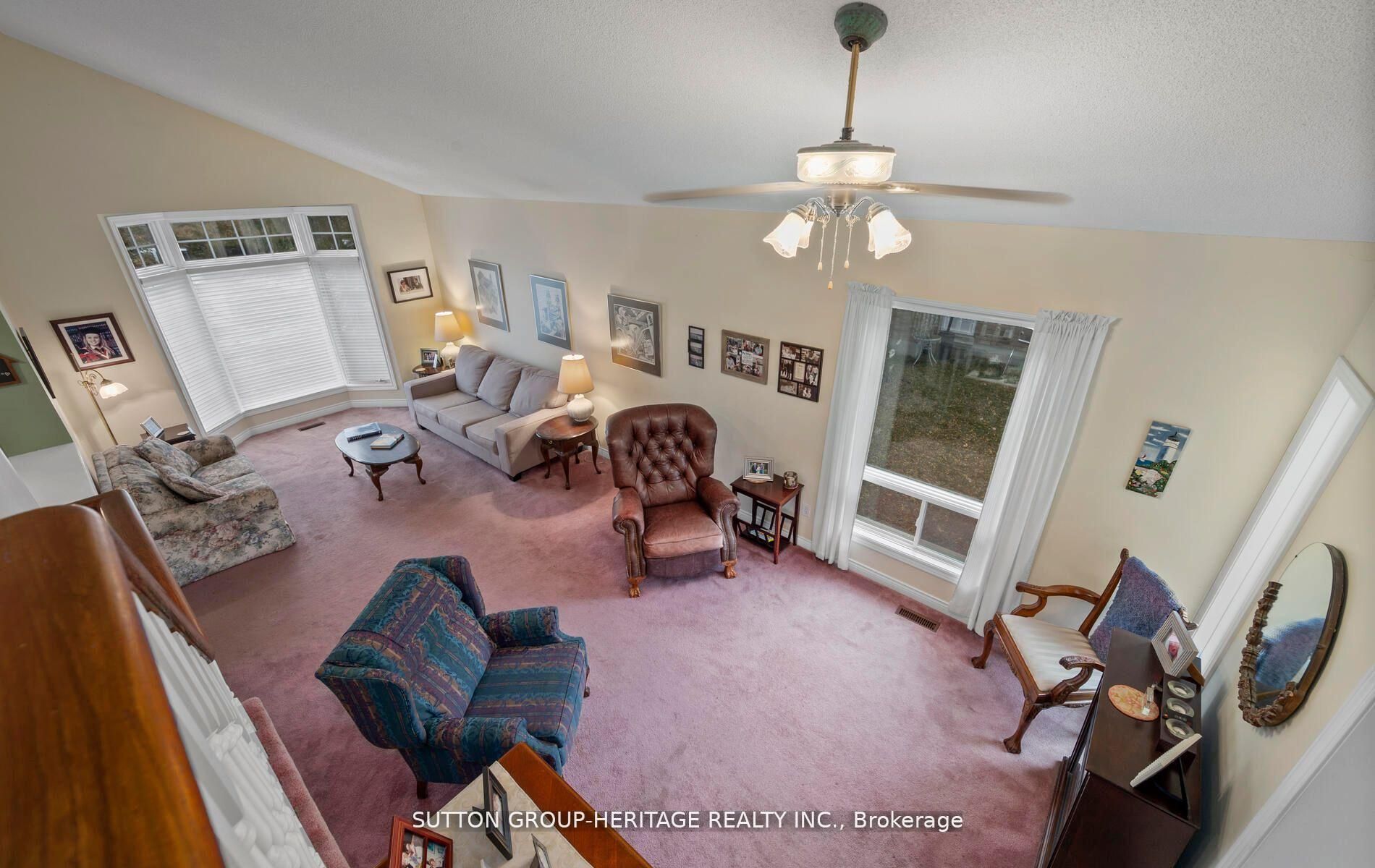 2330 Southcott Road Property Photo 6