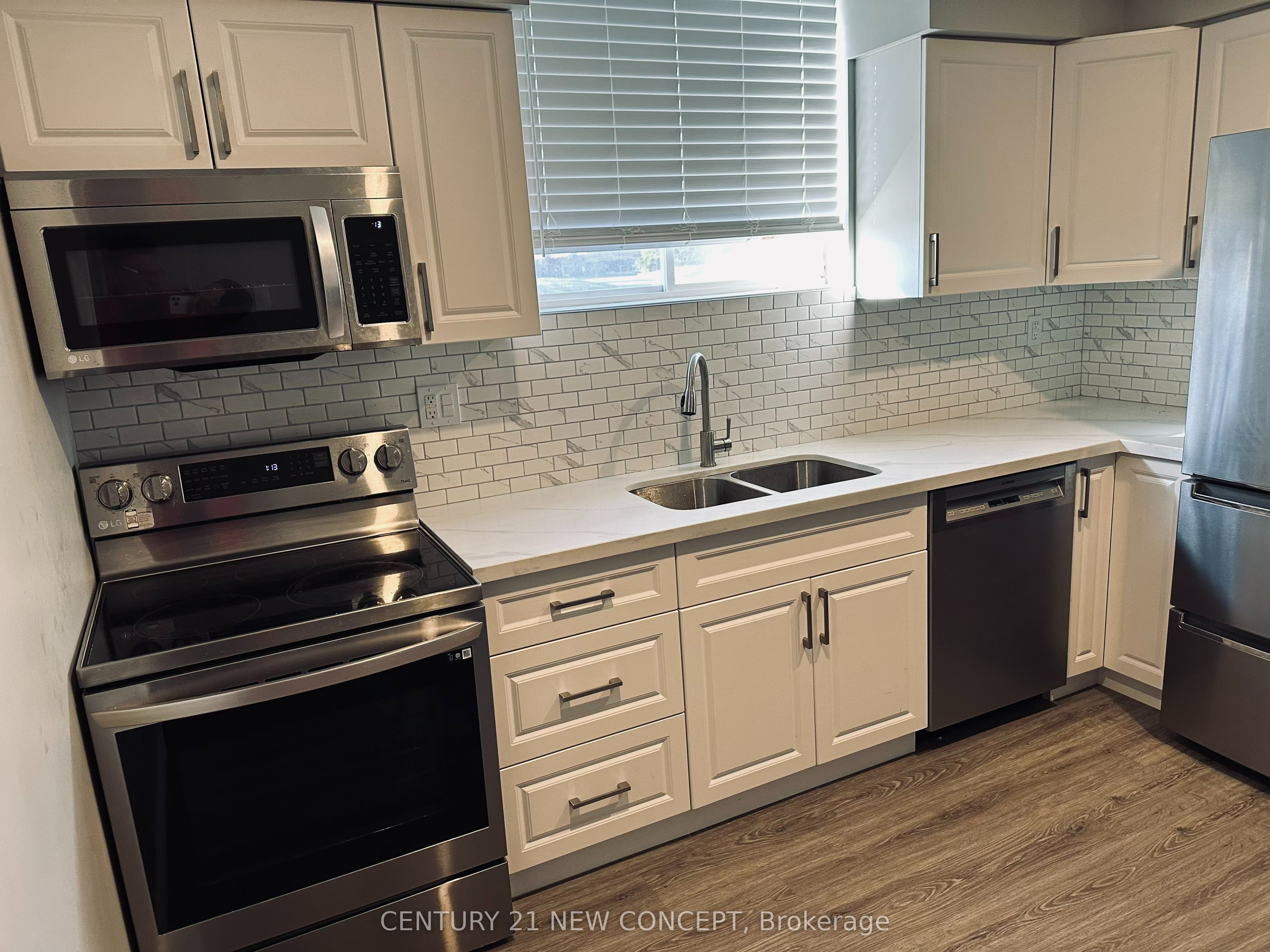 580 Digby Avenue Property Photo 10