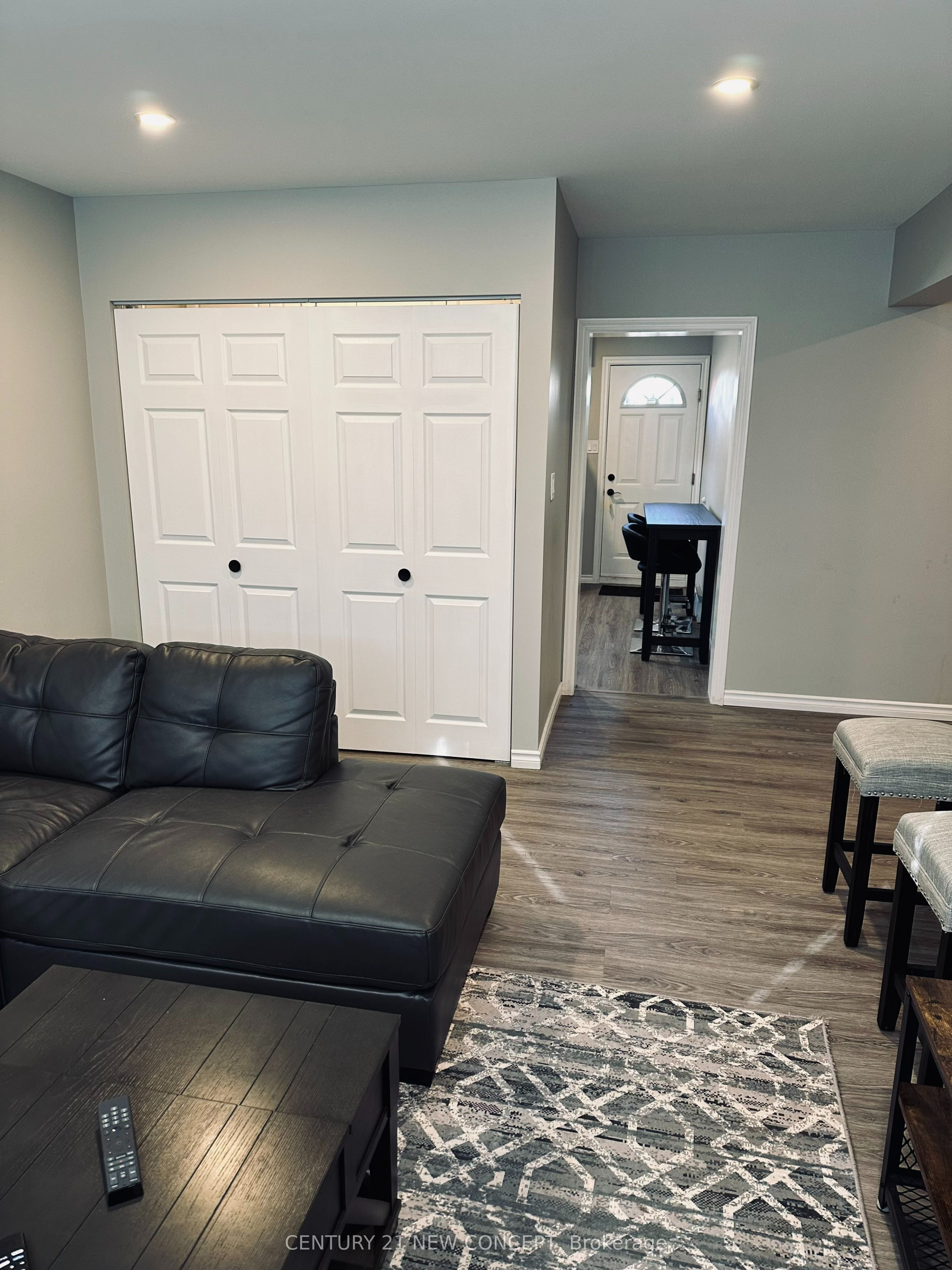 580 Digby Avenue Property Photo 12