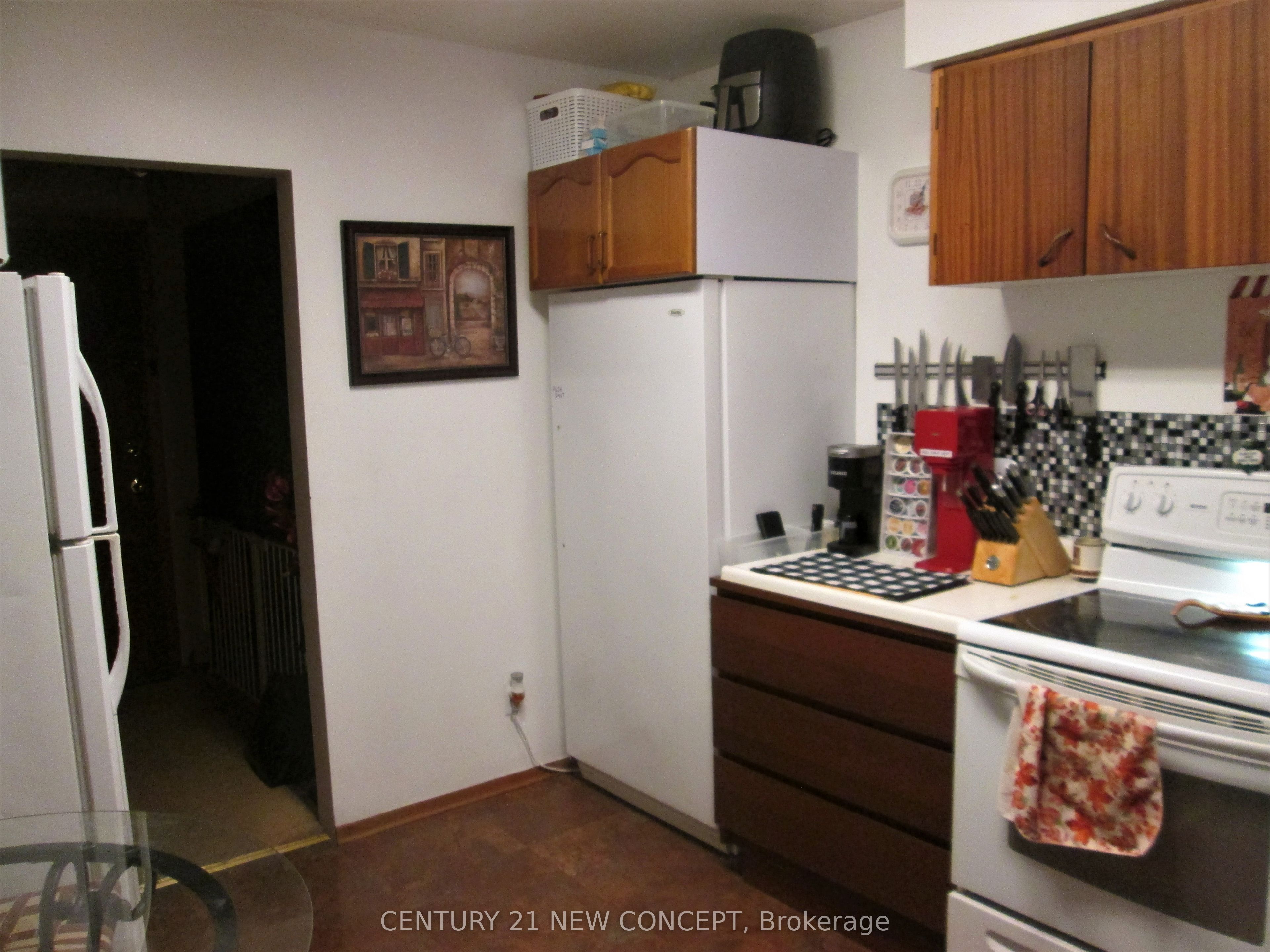 580 Digby Avenue Property Photo 19