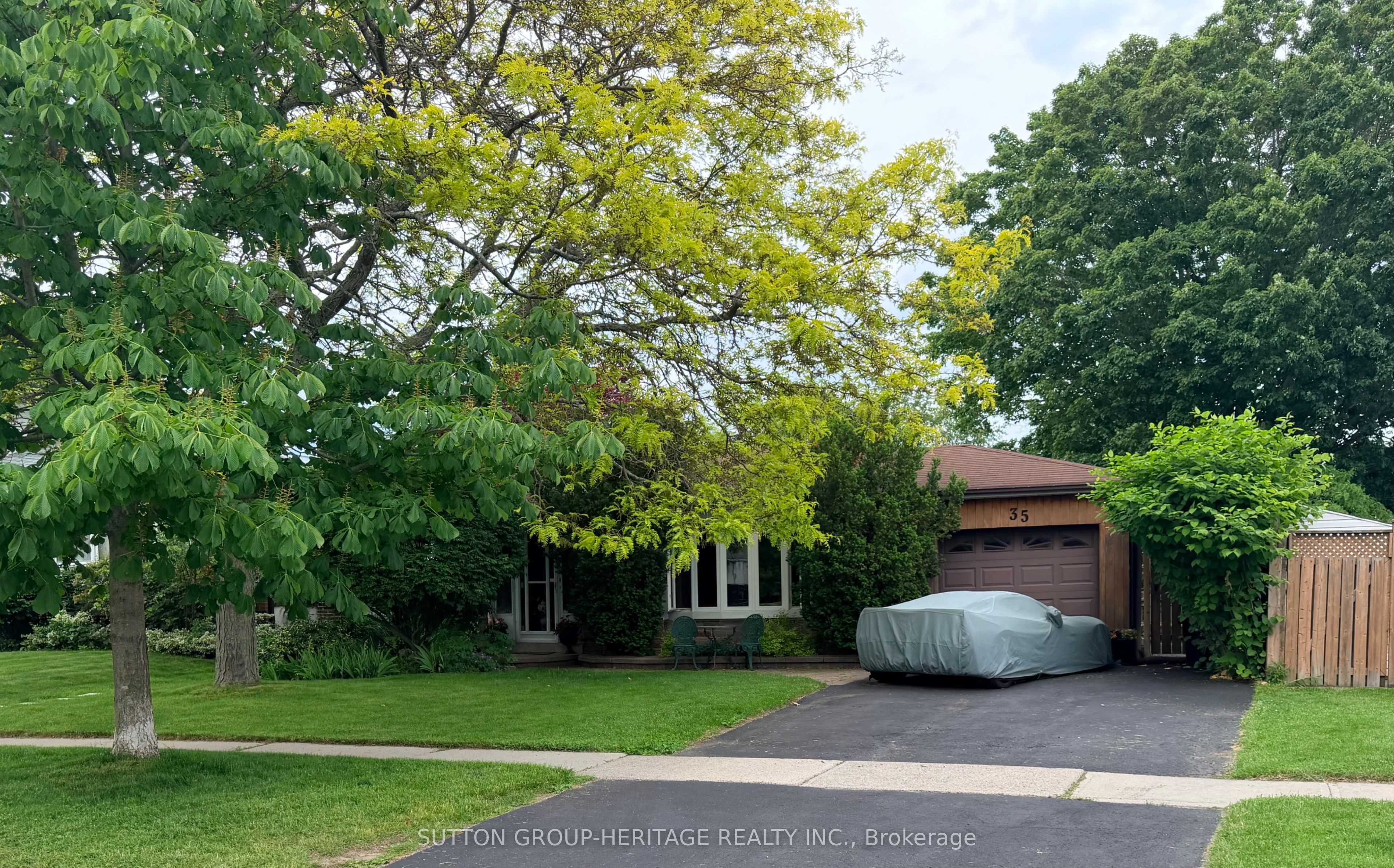 35 Albery Crescent Property Photo 1