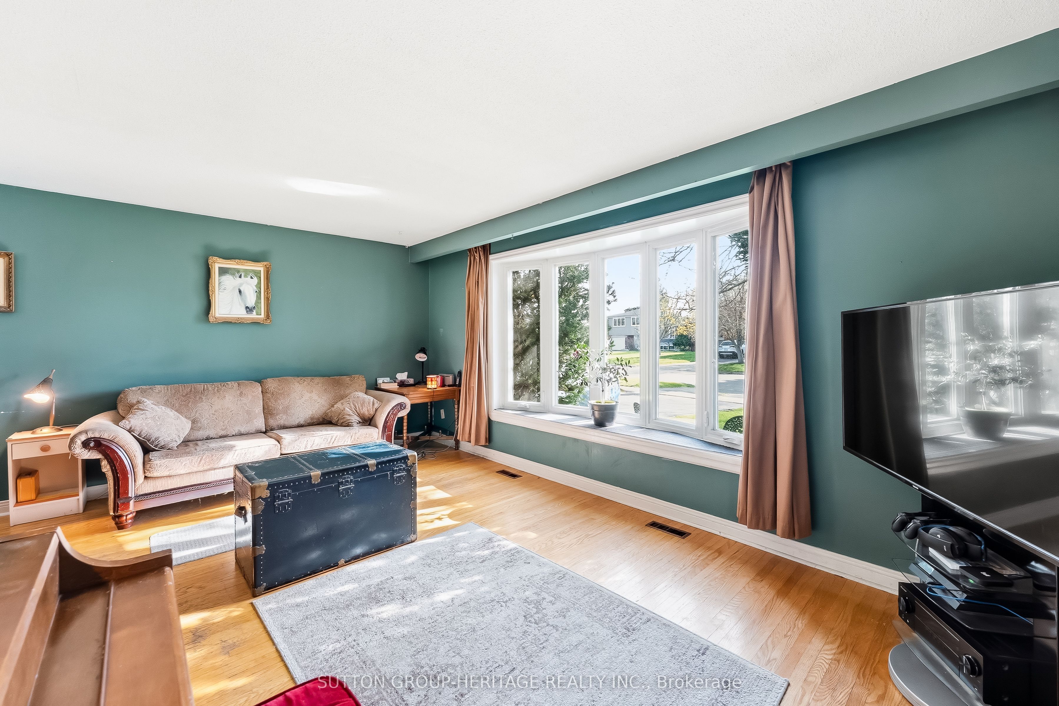 35 Albery Crescent Property Photo 3