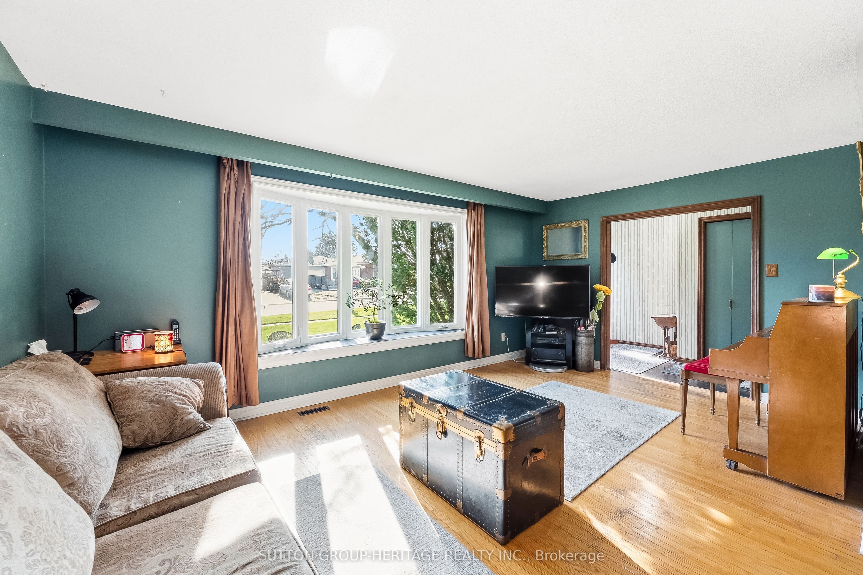 35 Albery Crescent Property Photo 4