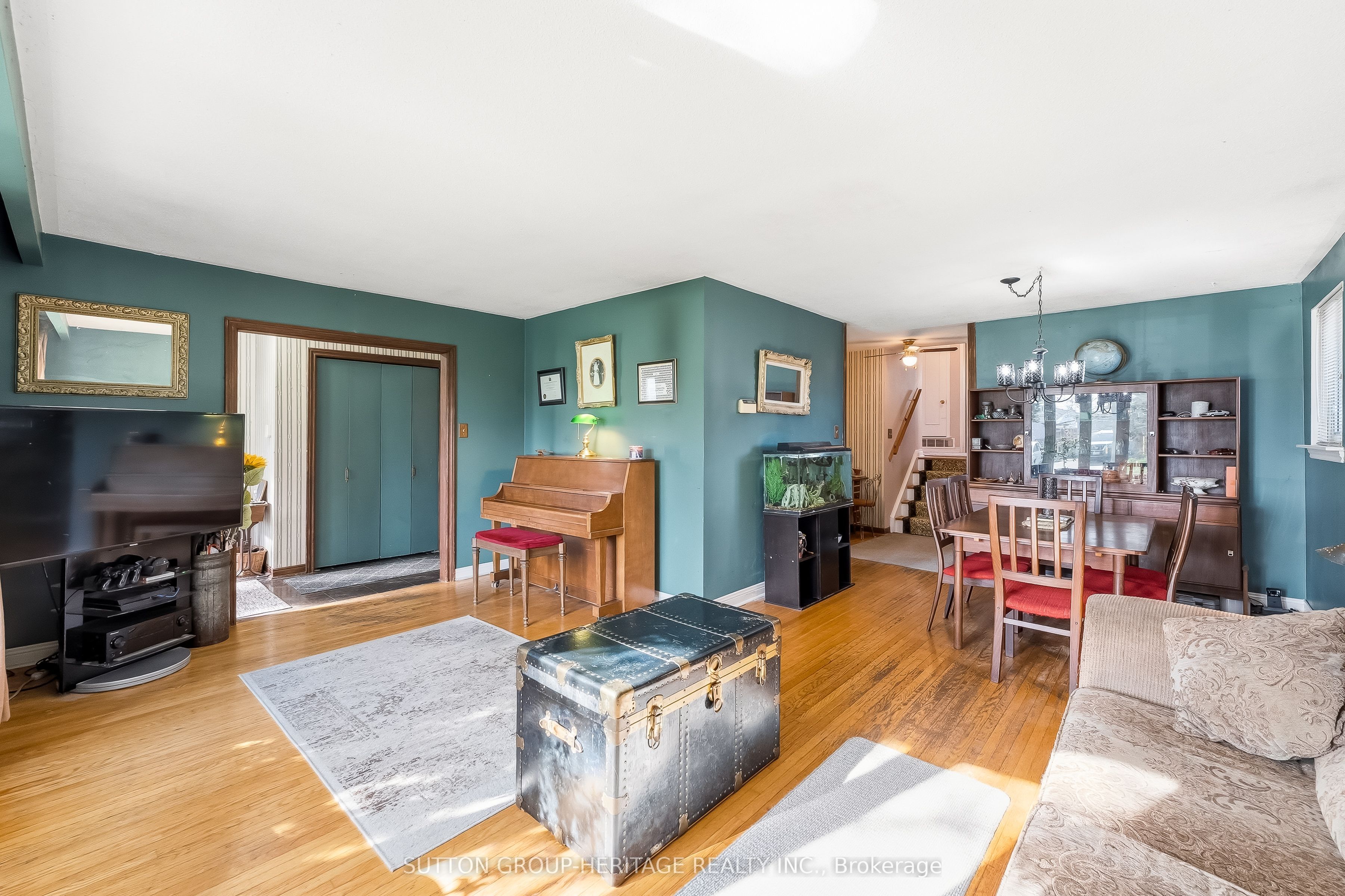 35 Albery Crescent Property Photo 6