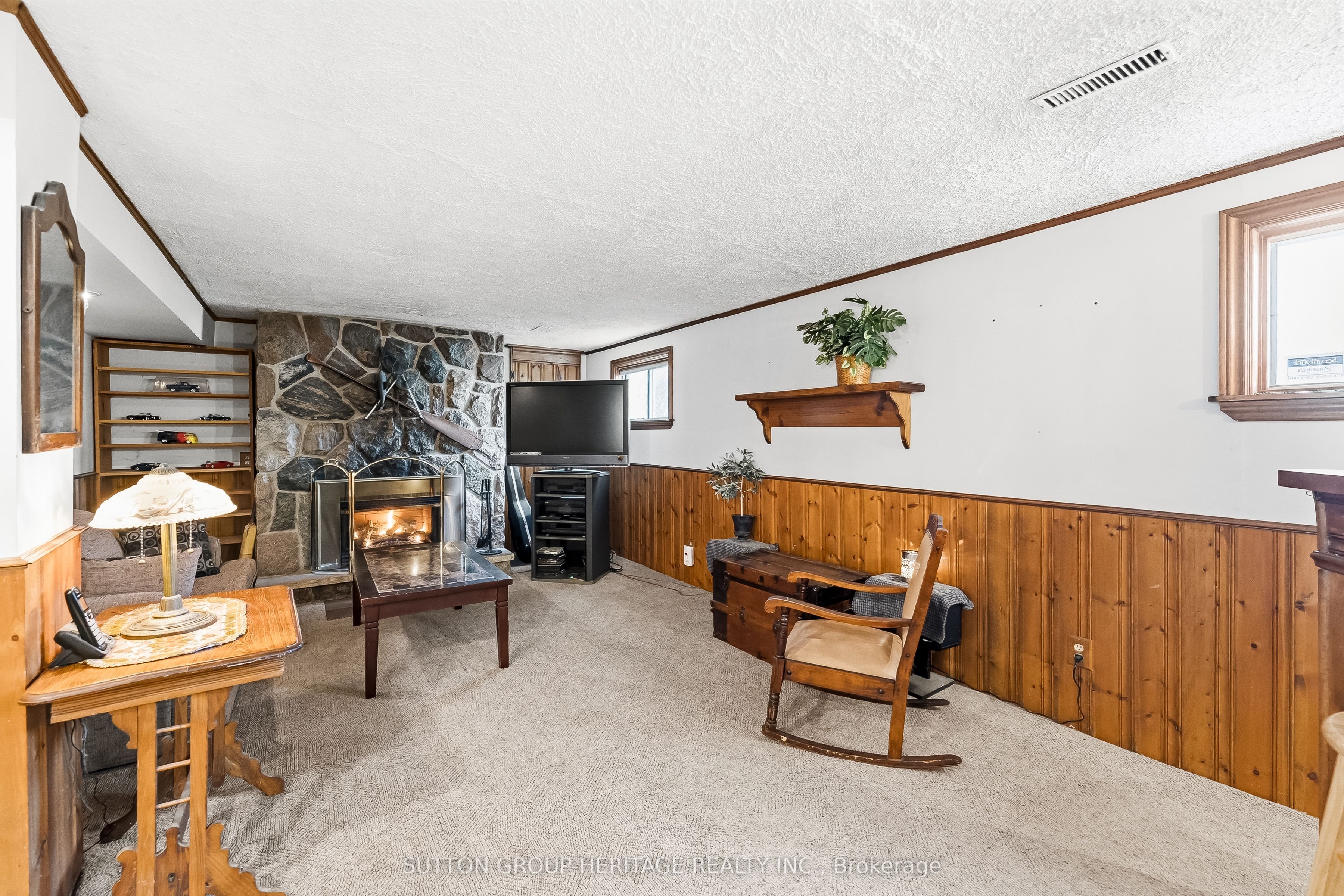 35 Albery Crescent Property Photo 21