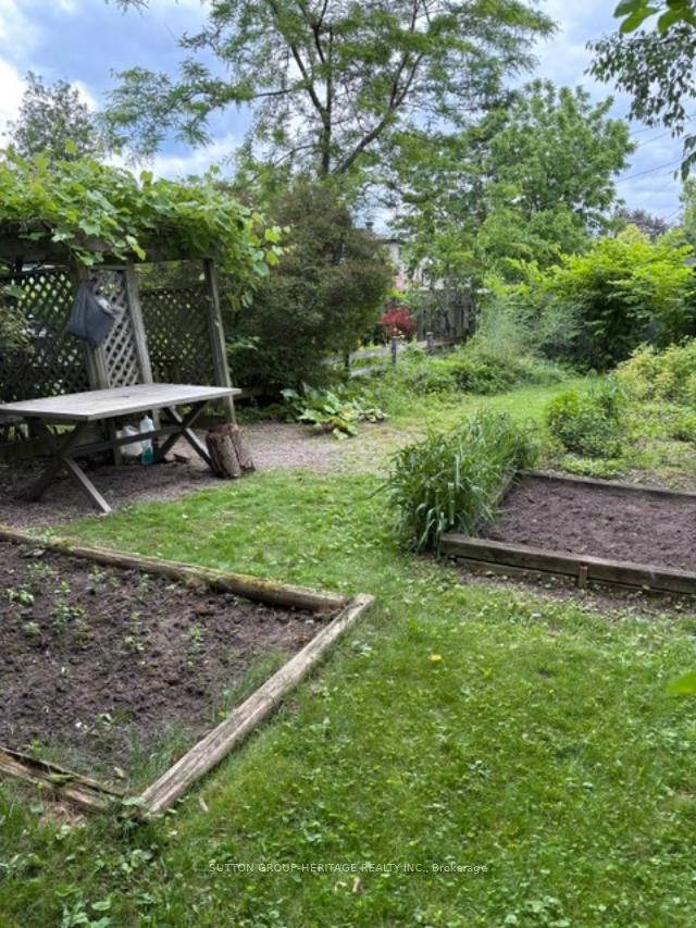35 Albery Crescent Property Photo 41
