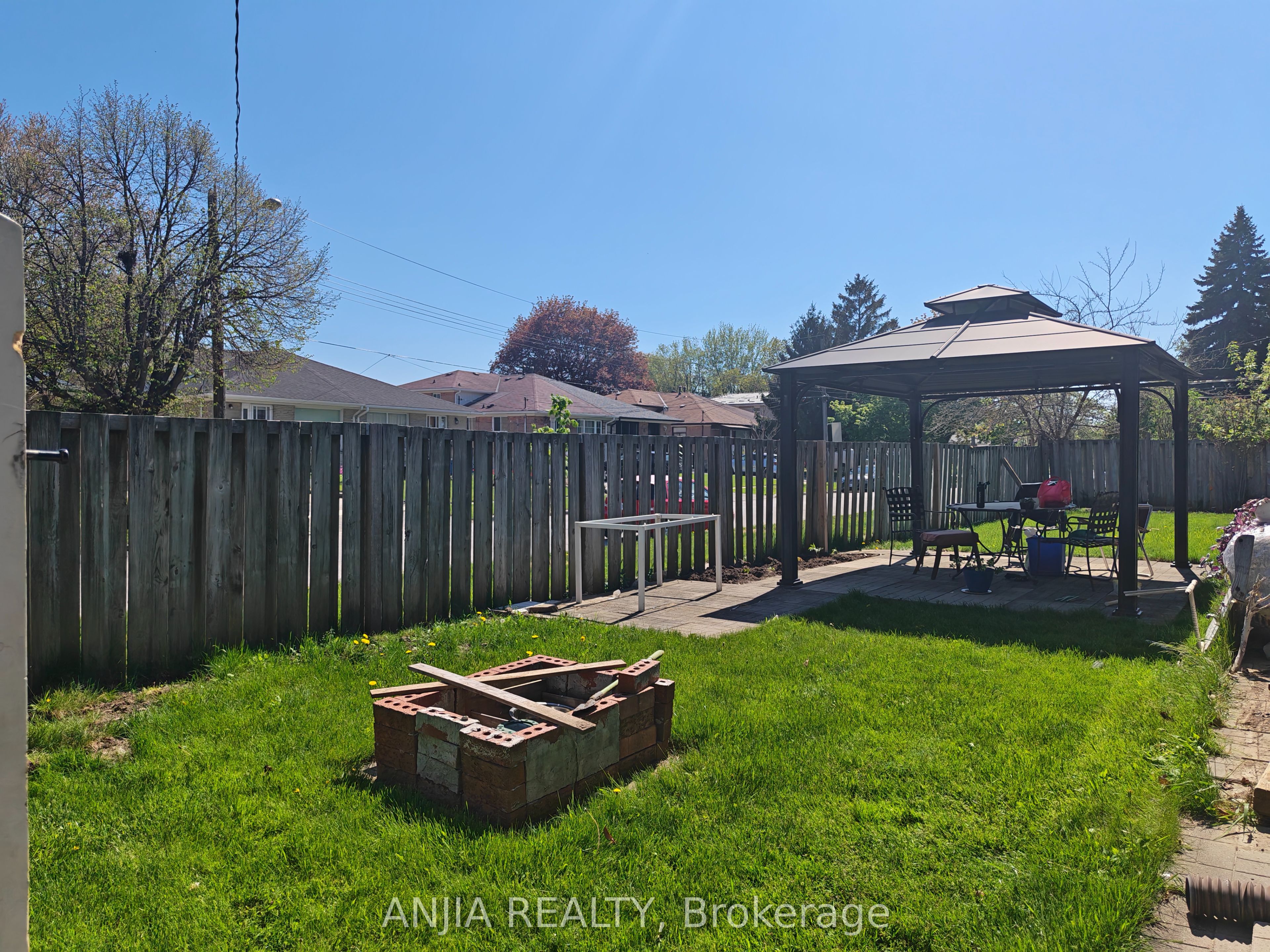 58 Kitchener Road Main#2 Property Photo 10