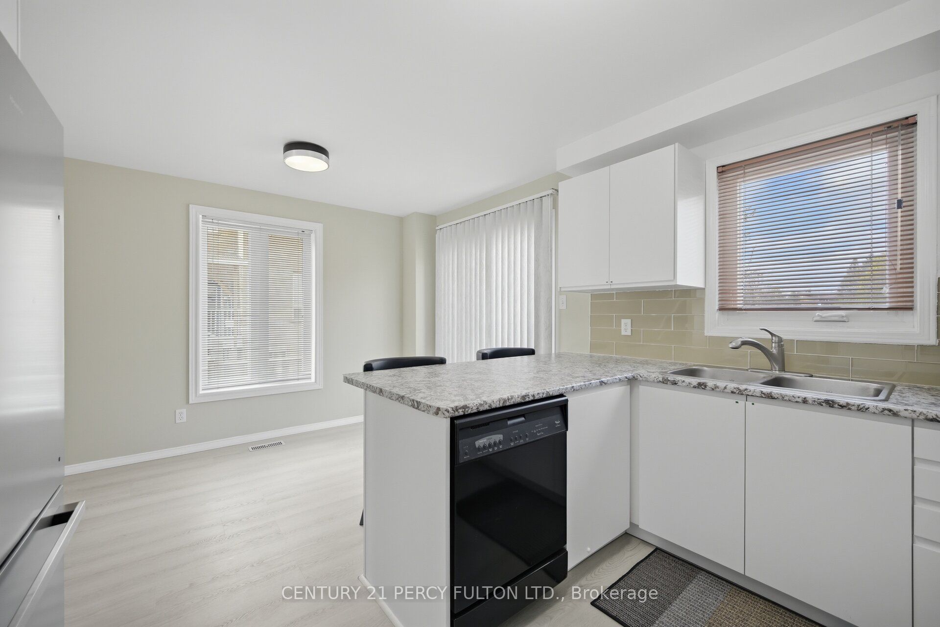 3680 Brimley Road 18 Property Photo 15