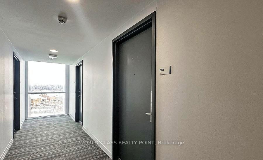 1900 Simcoe Street 633 Property Photo 10