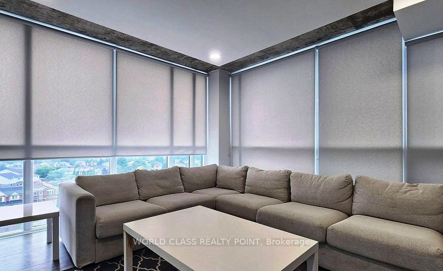 1900 Simcoe Street 633 Property Photo 11