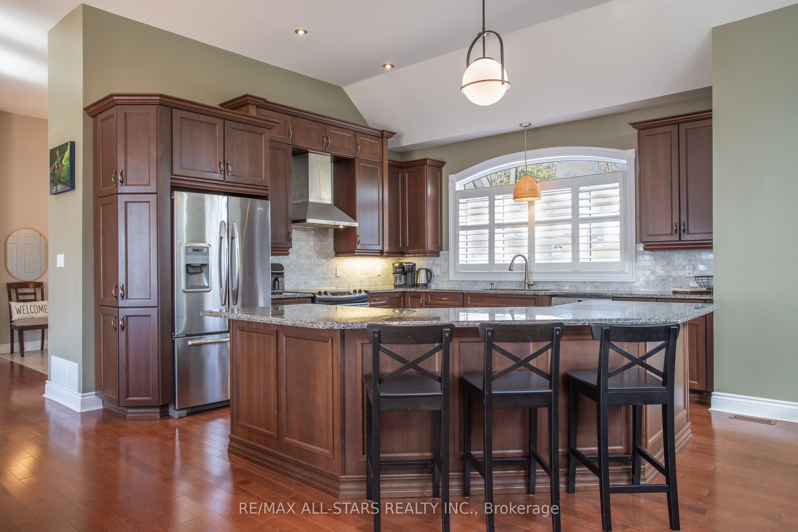 253 Stephenson Point Road Property Photo 8