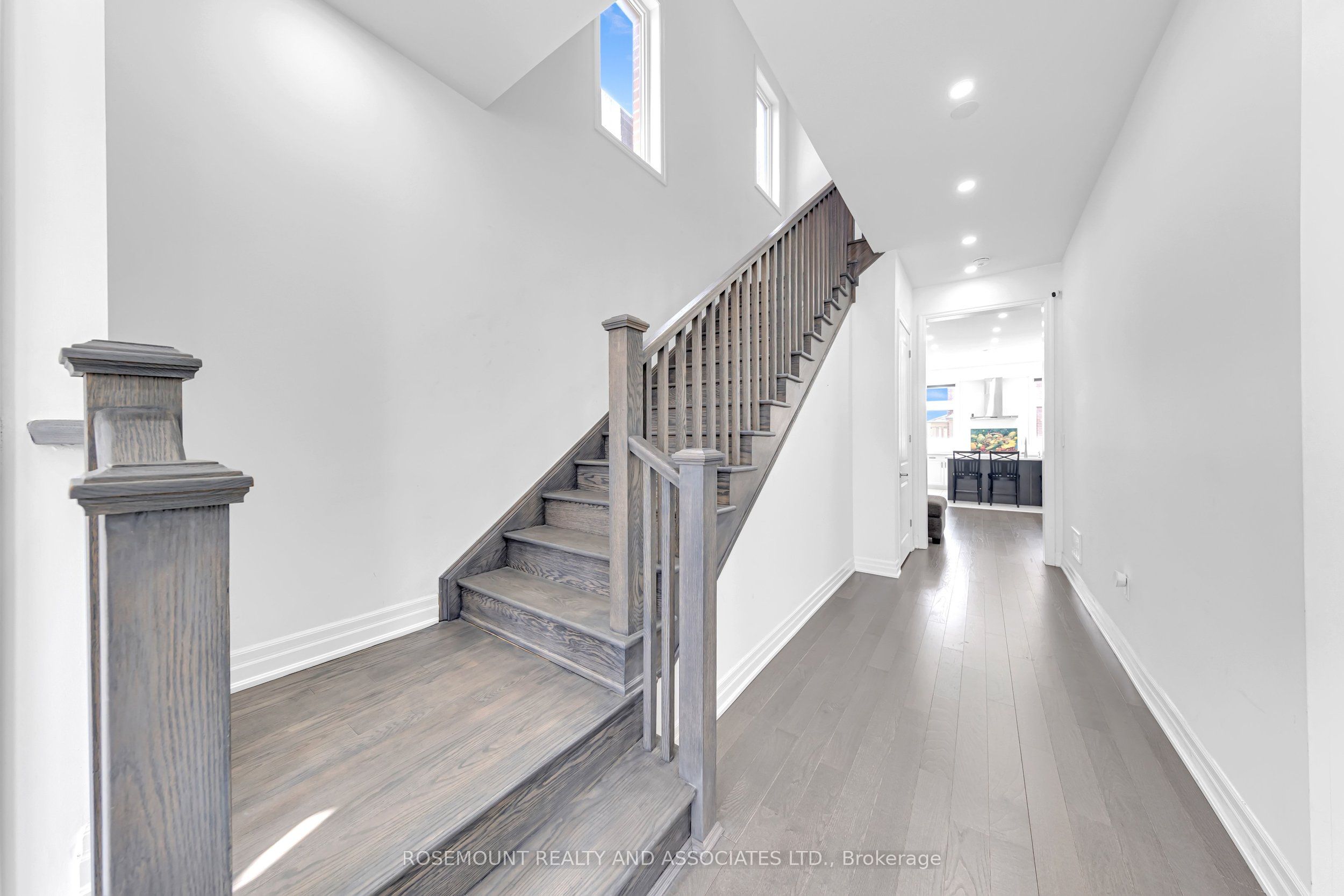 1423 Swallowtail Lane Property Photo 6