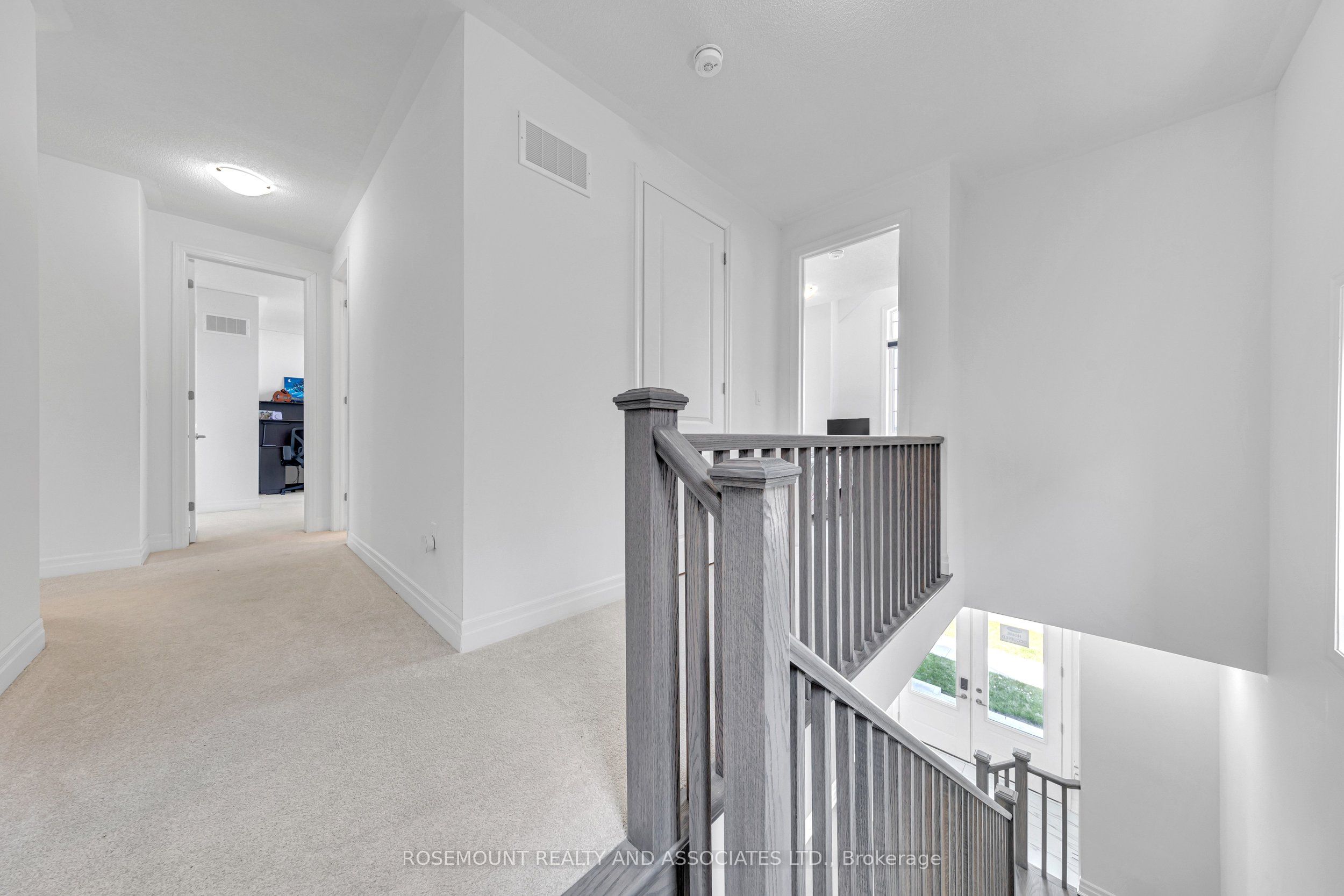 1423 Swallowtail Lane Property Photo 25