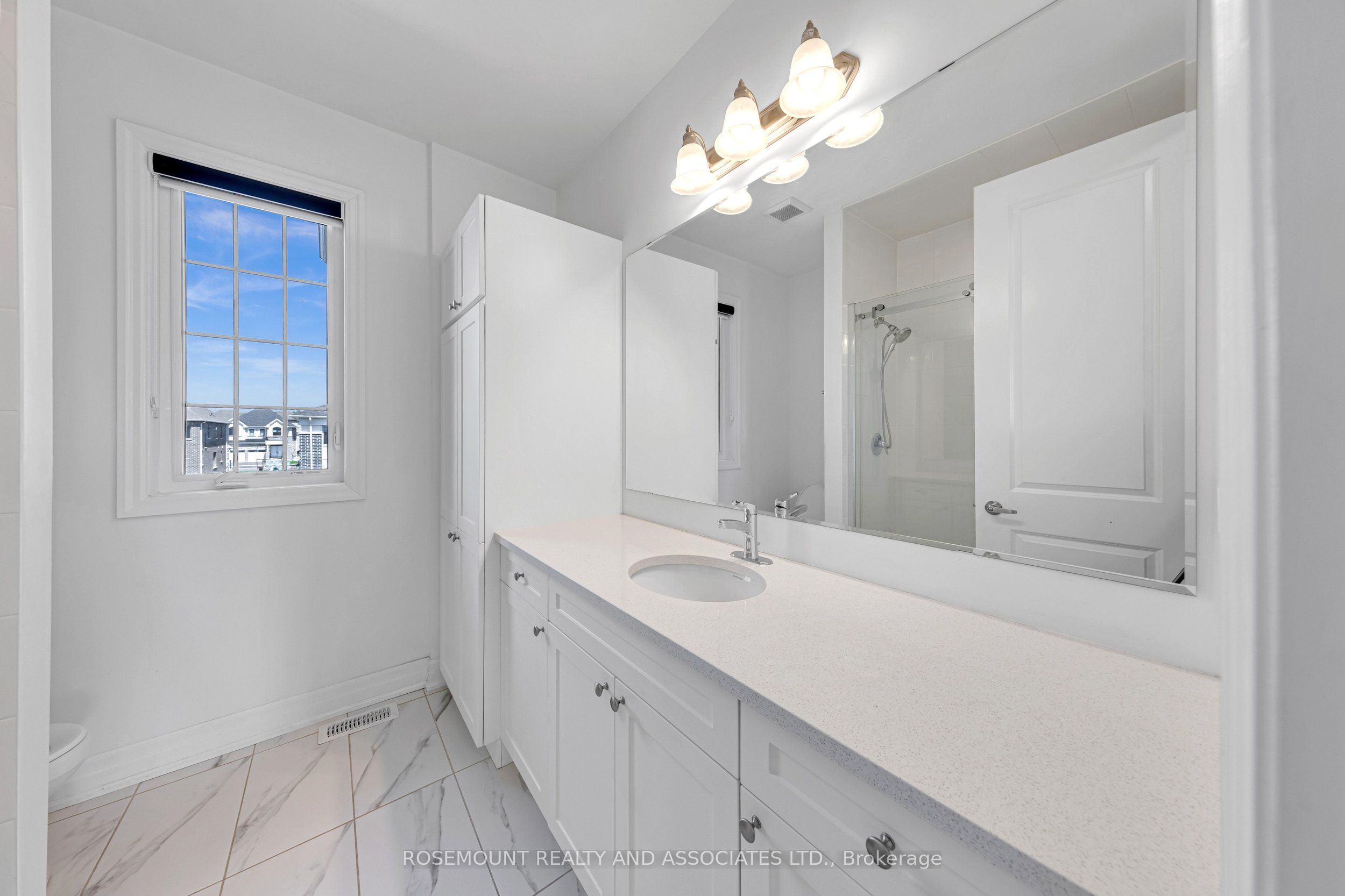 1423 Swallowtail Lane Property Photo 30