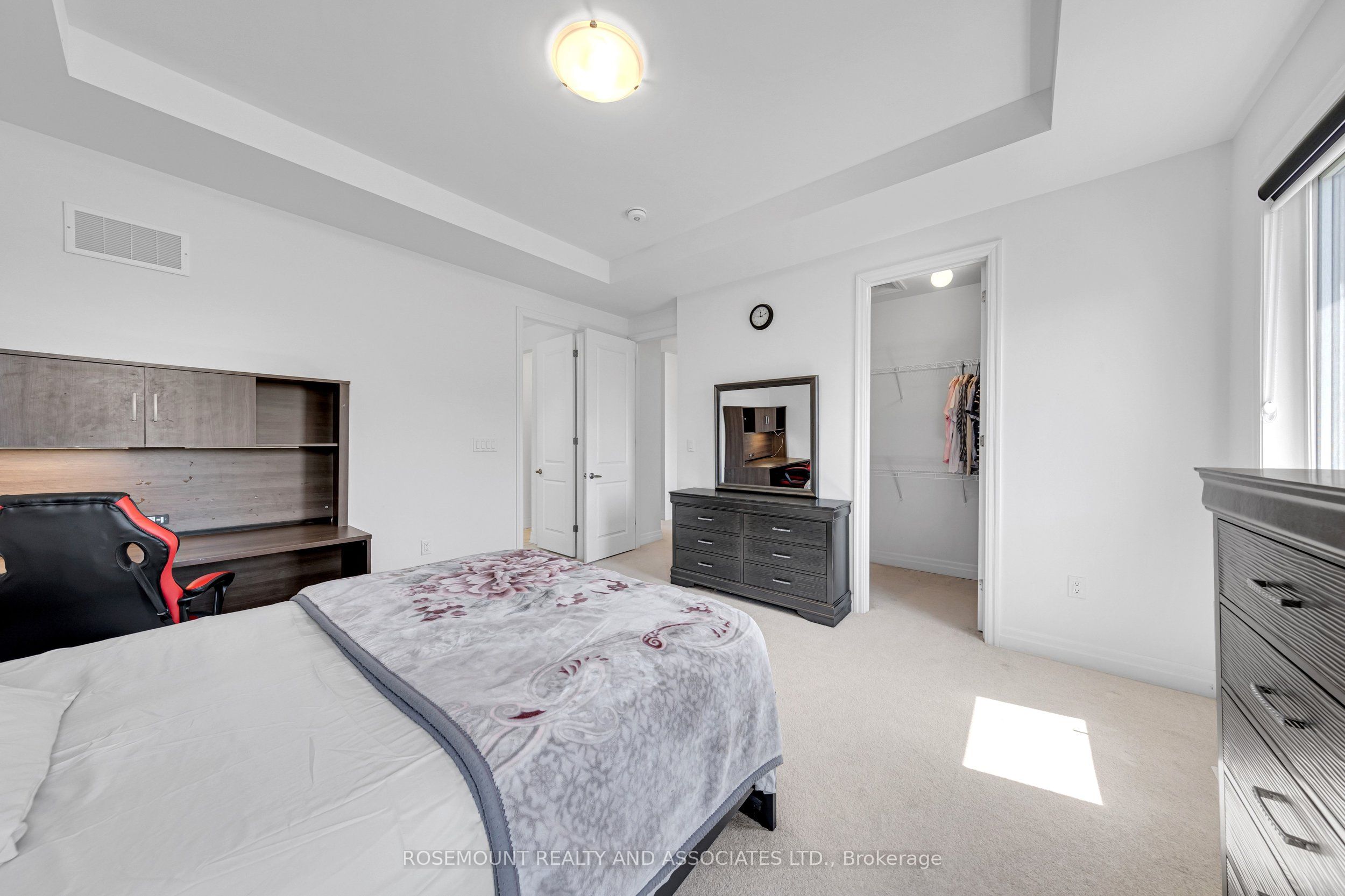 1423 Swallowtail Lane Property Photo 34