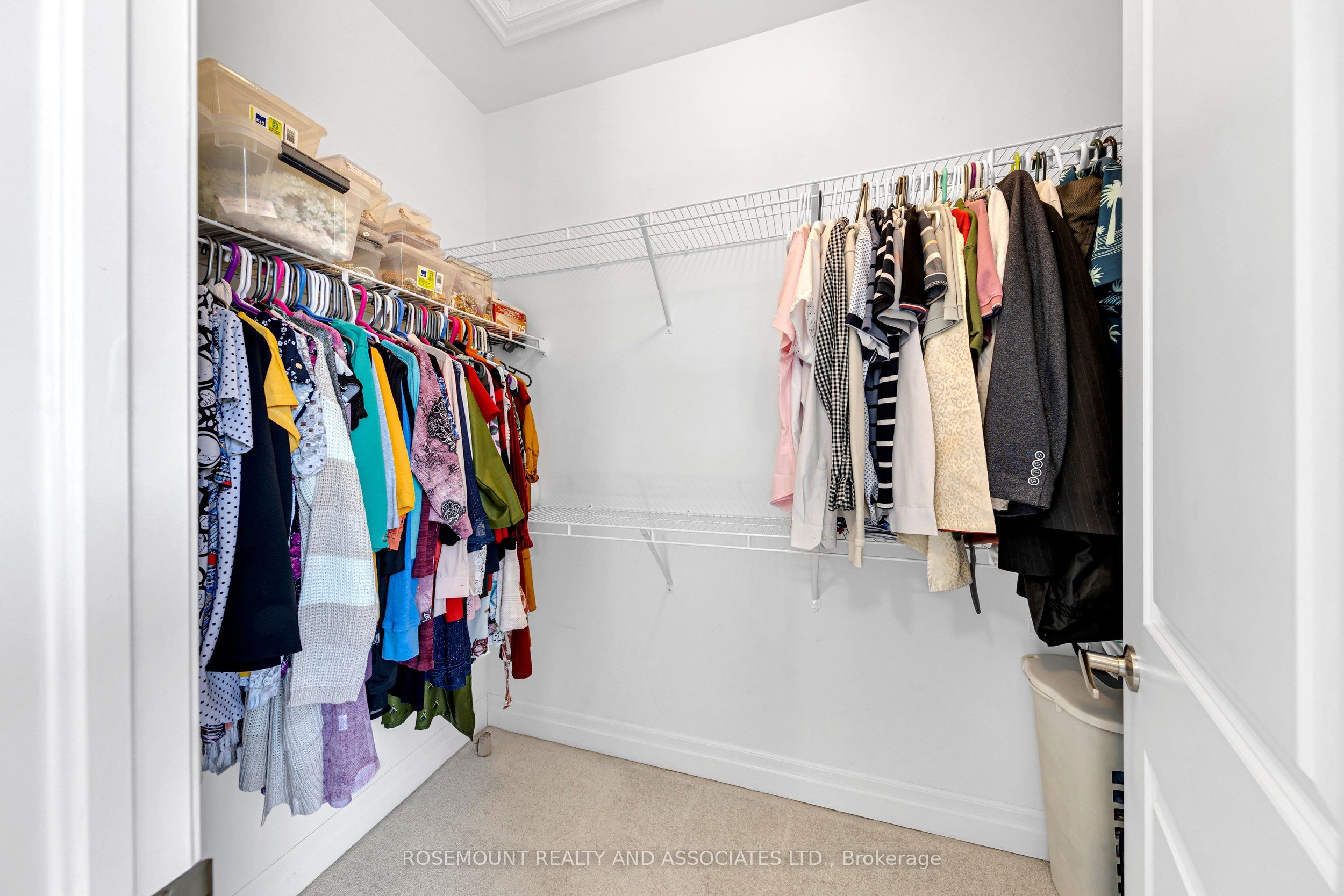 1423 Swallowtail Lane Property Photo 35