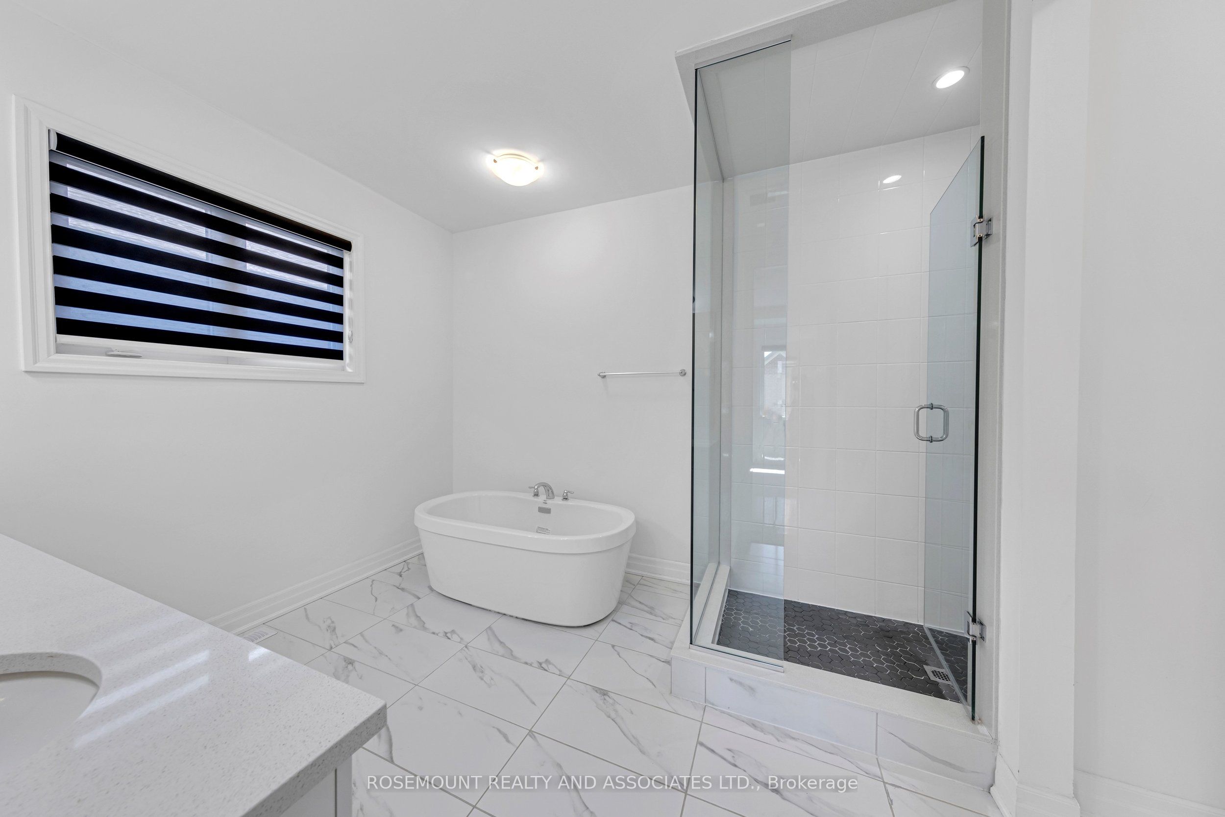 1423 Swallowtail Lane Property Photo 37