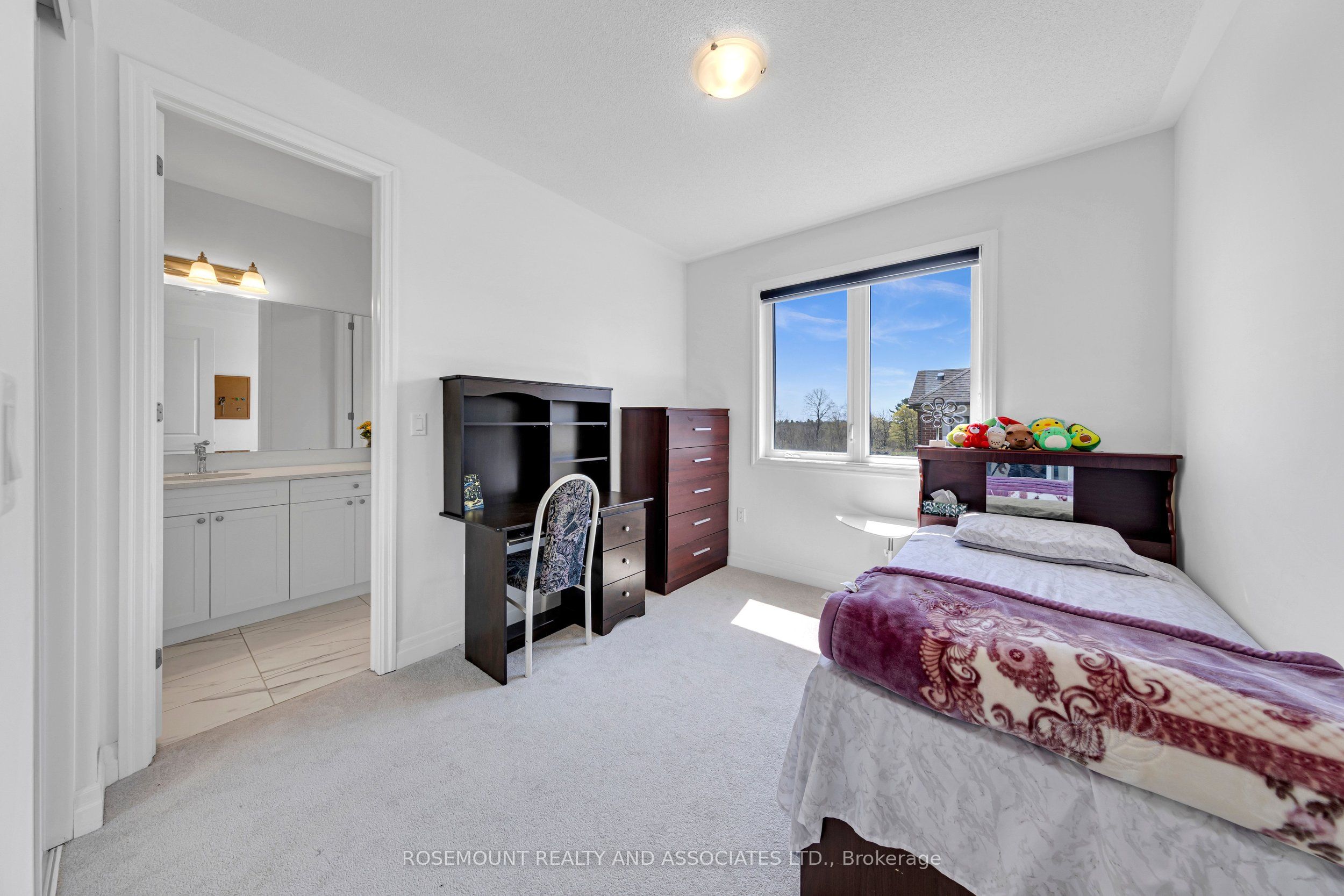 1423 Swallowtail Lane Property Photo 39