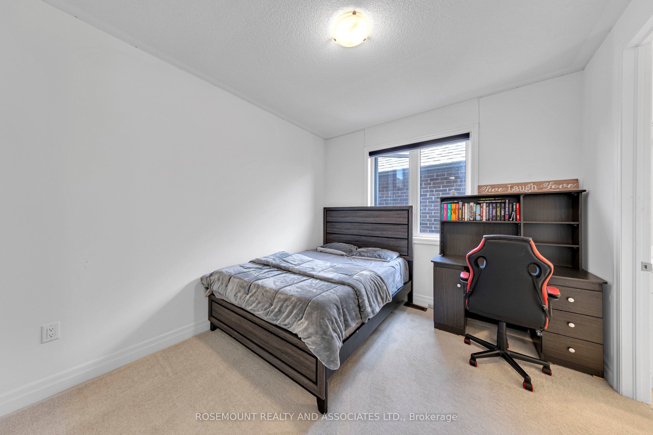 1423 Swallowtail Lane Property Photo 40