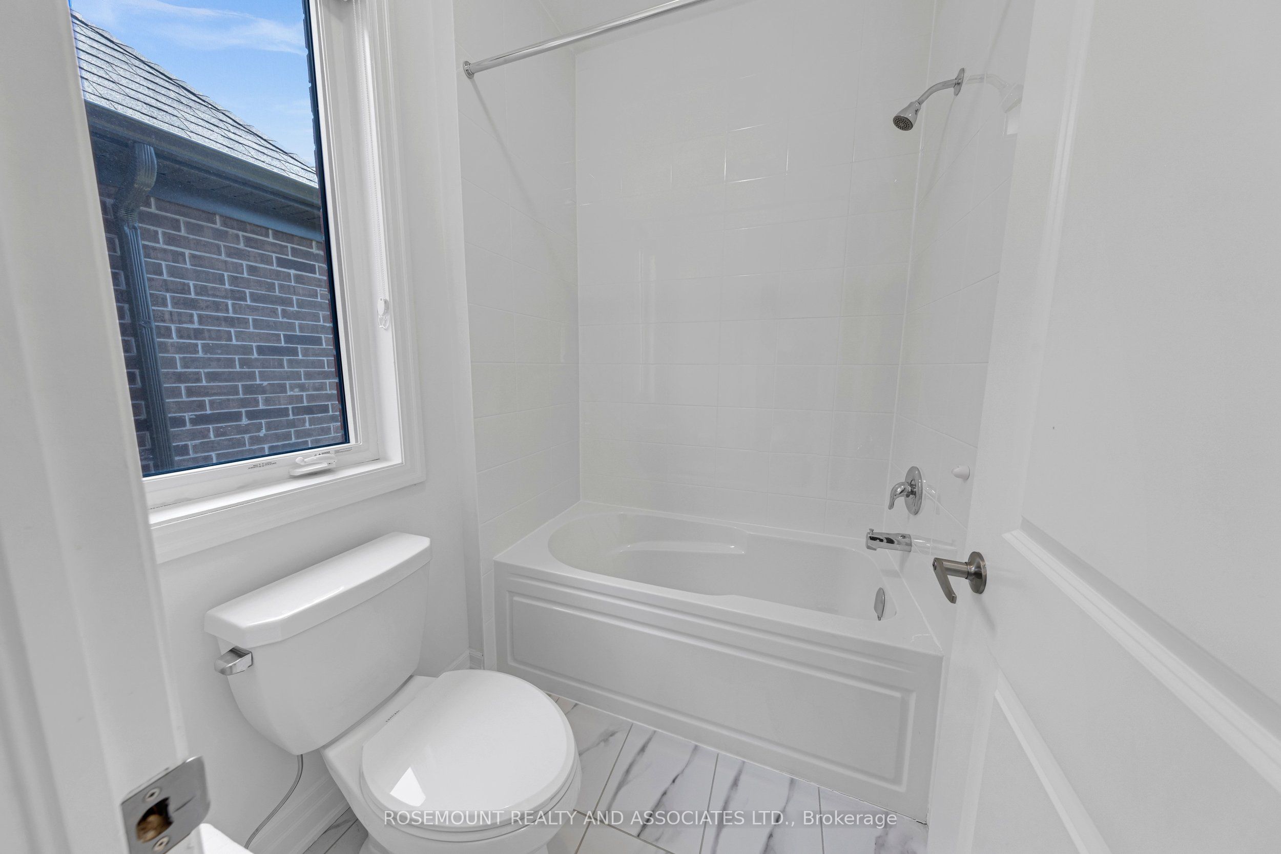 1423 Swallowtail Lane Property Photo 42