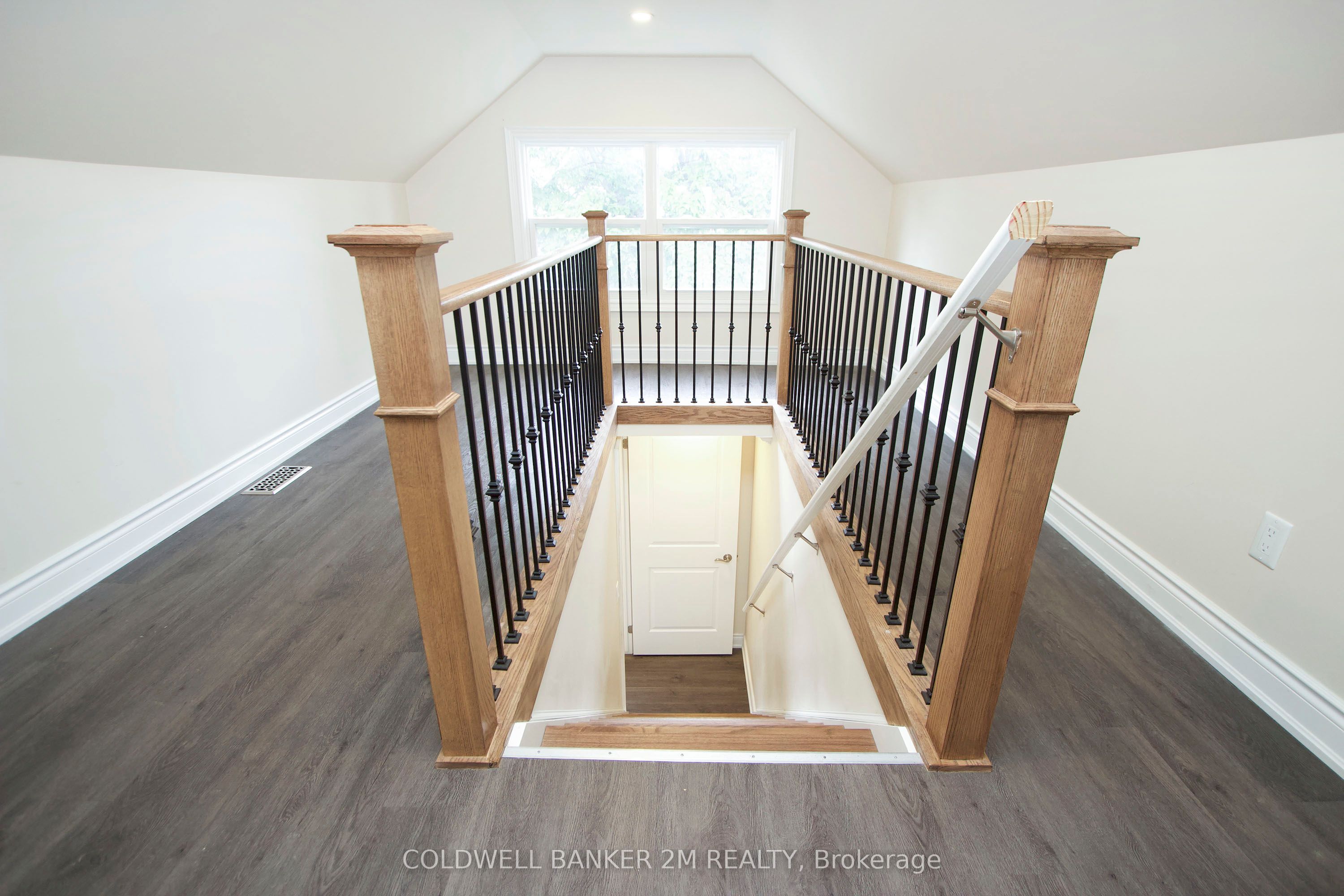 242 Kendal Avenue 2 Property Photo 17