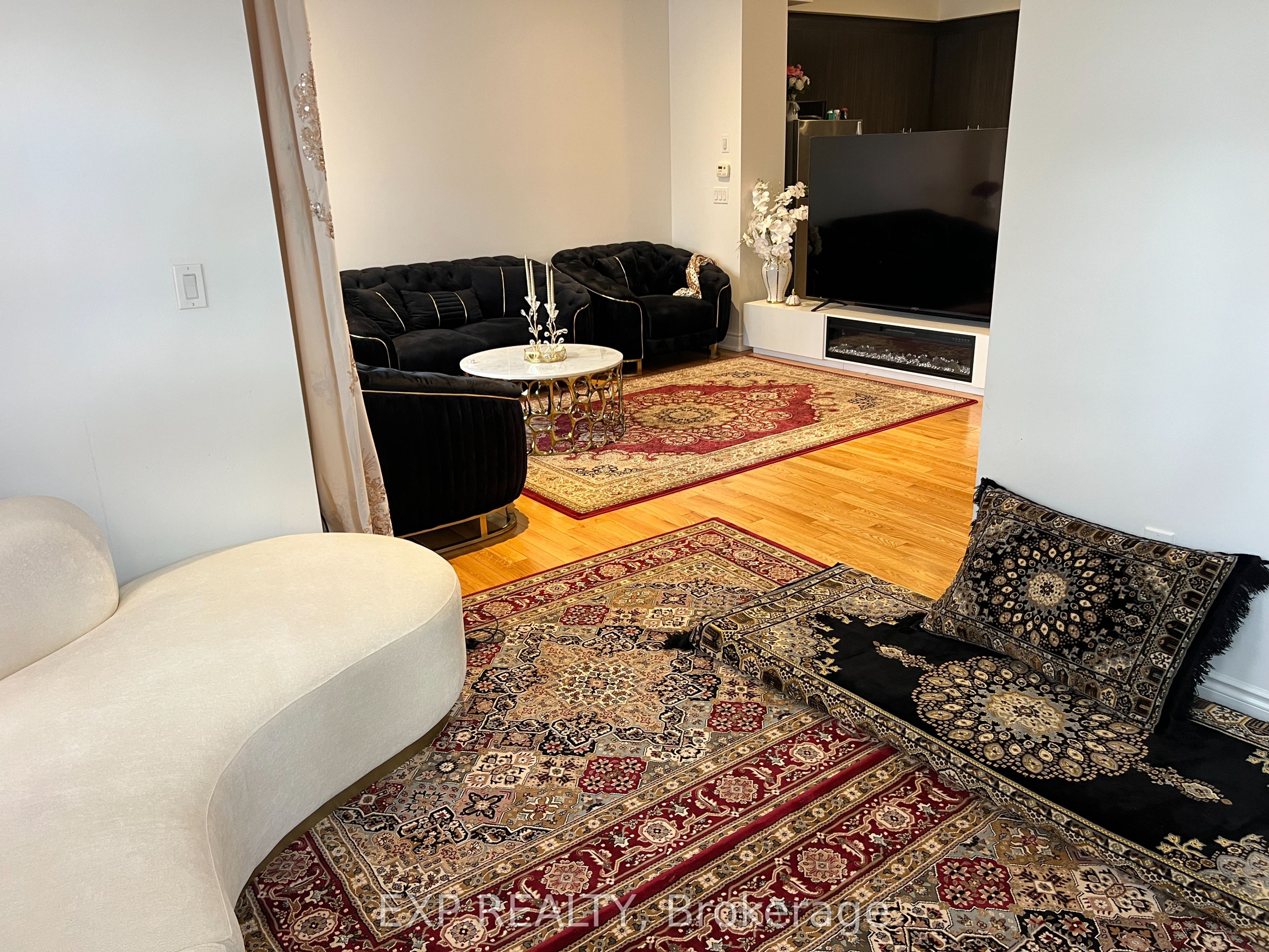 947 Finley Avenue Property Photo 13