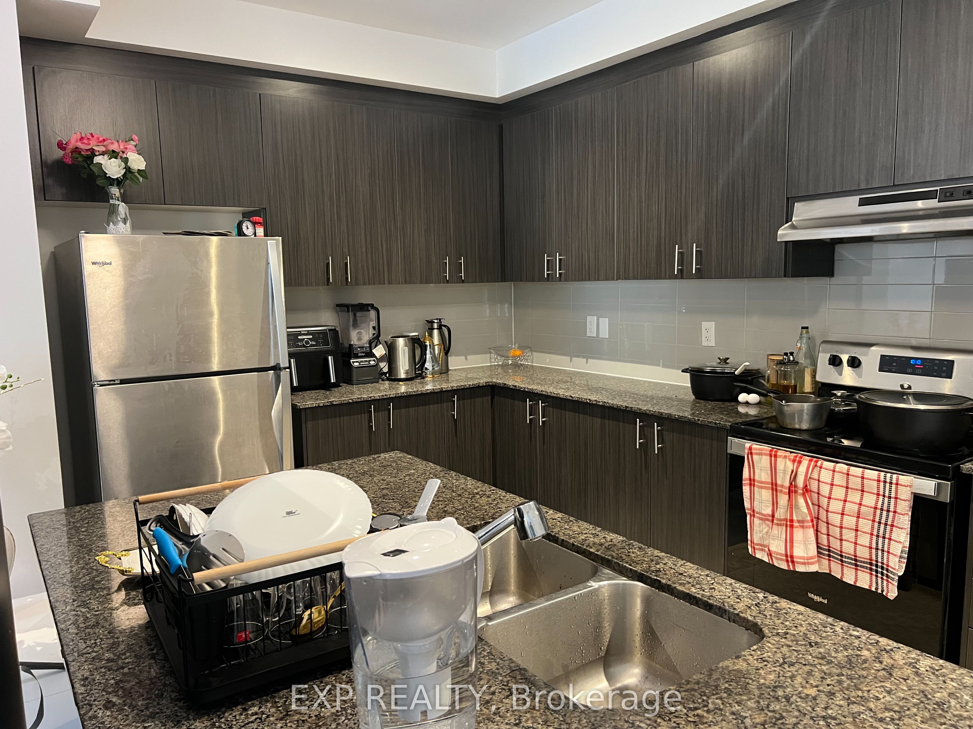 947 Finley Avenue Property Photo 25