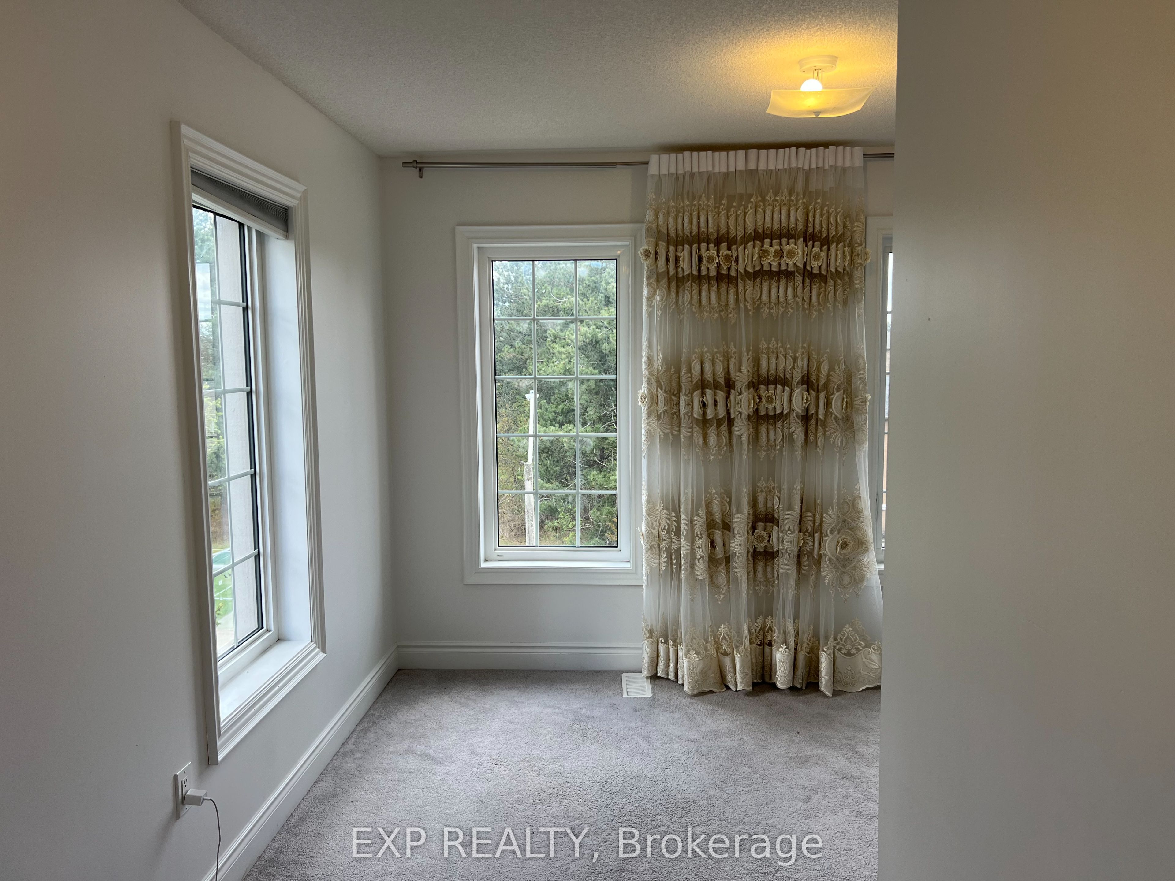 947 Finley Avenue Property Photo 27