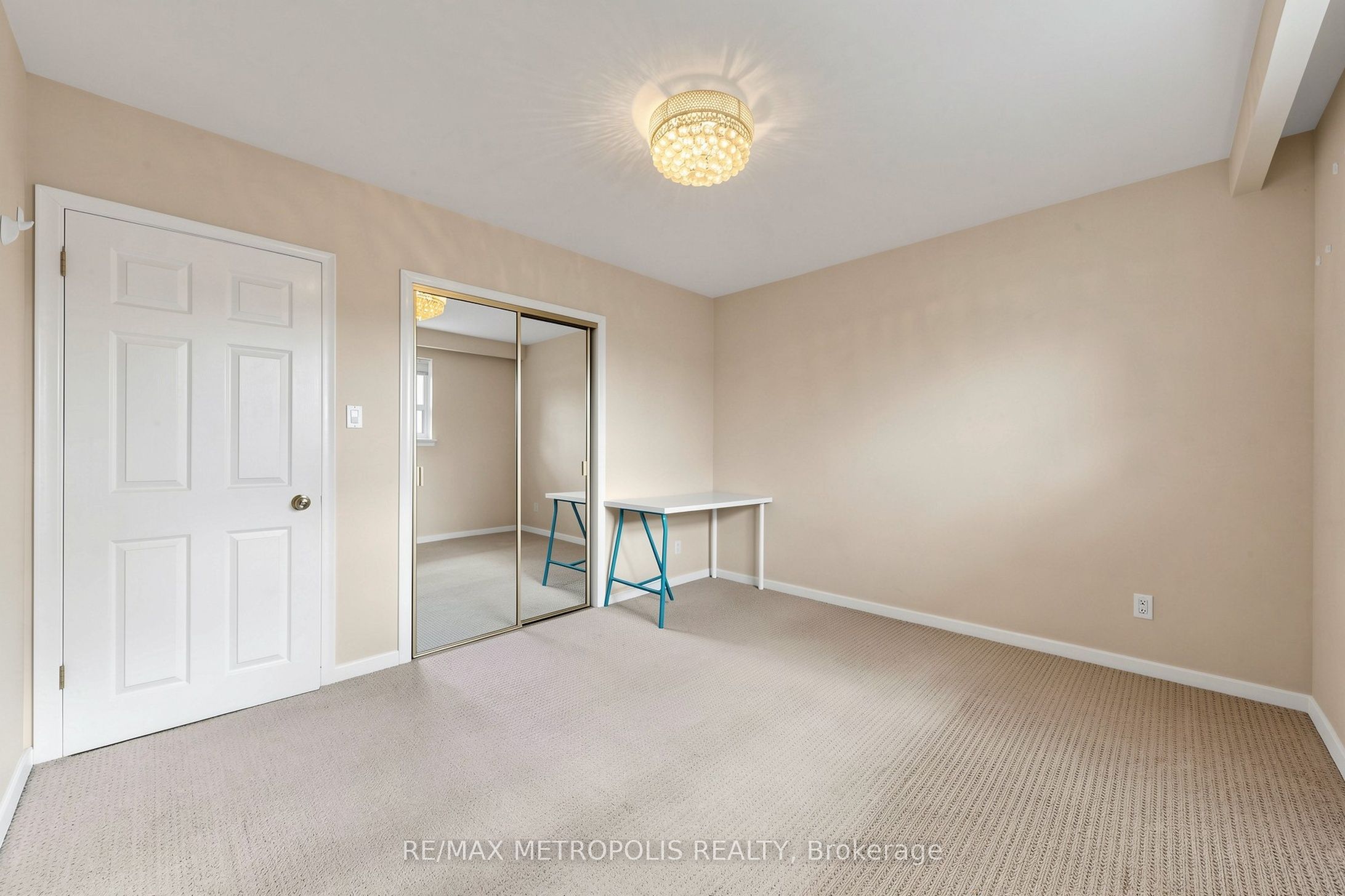 51 Greyabbey Trail Property Photo 16