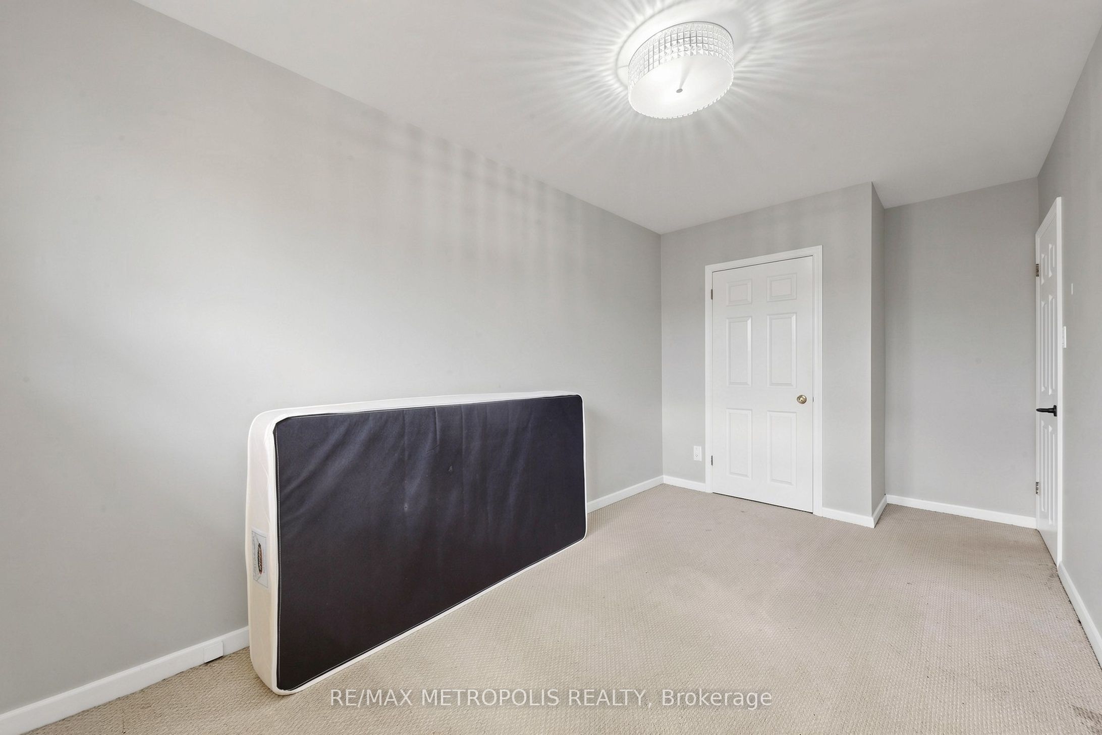 51 Greyabbey Trail Property Photo 20