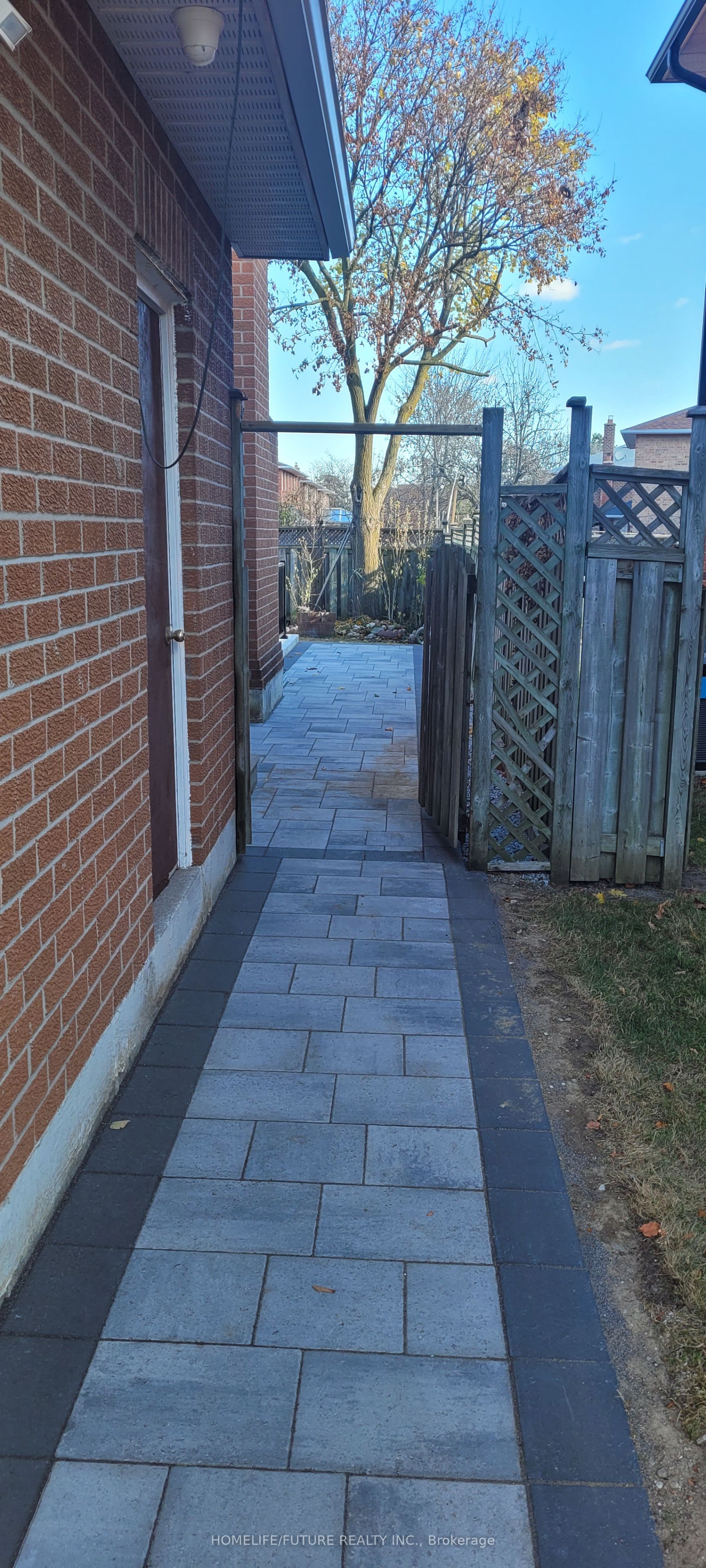 3 Parade Square Bsmt Property Photo 3