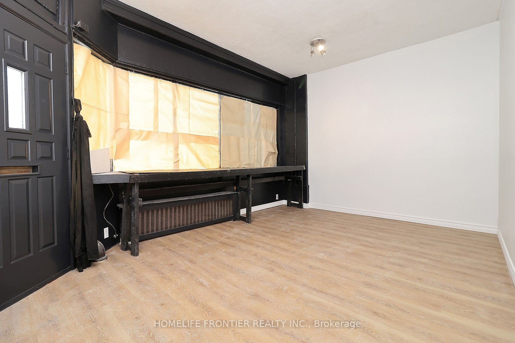 2354 Danforth Avenue Property Photo 4
