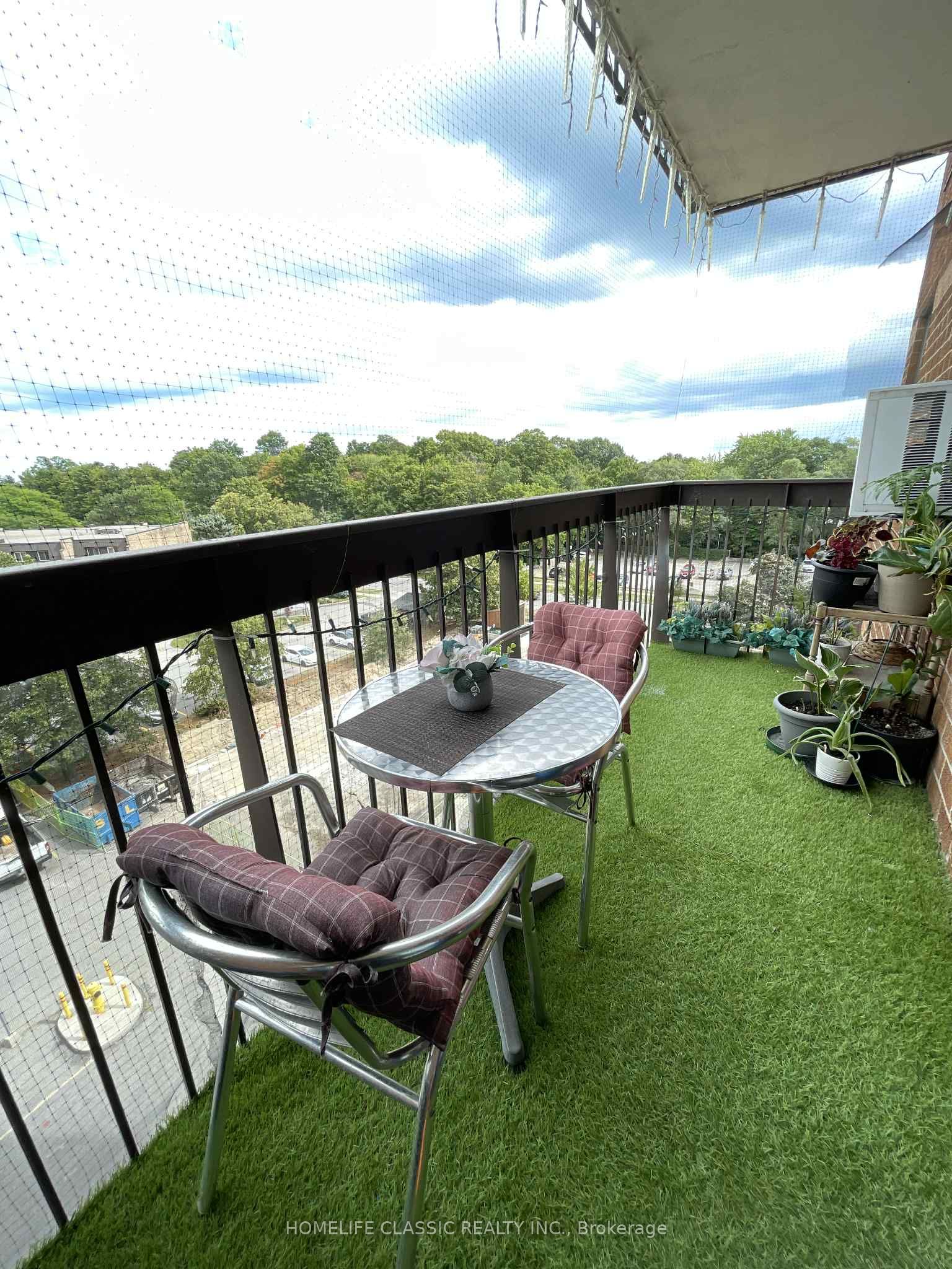90 Ling Road 603 Property Photo 16