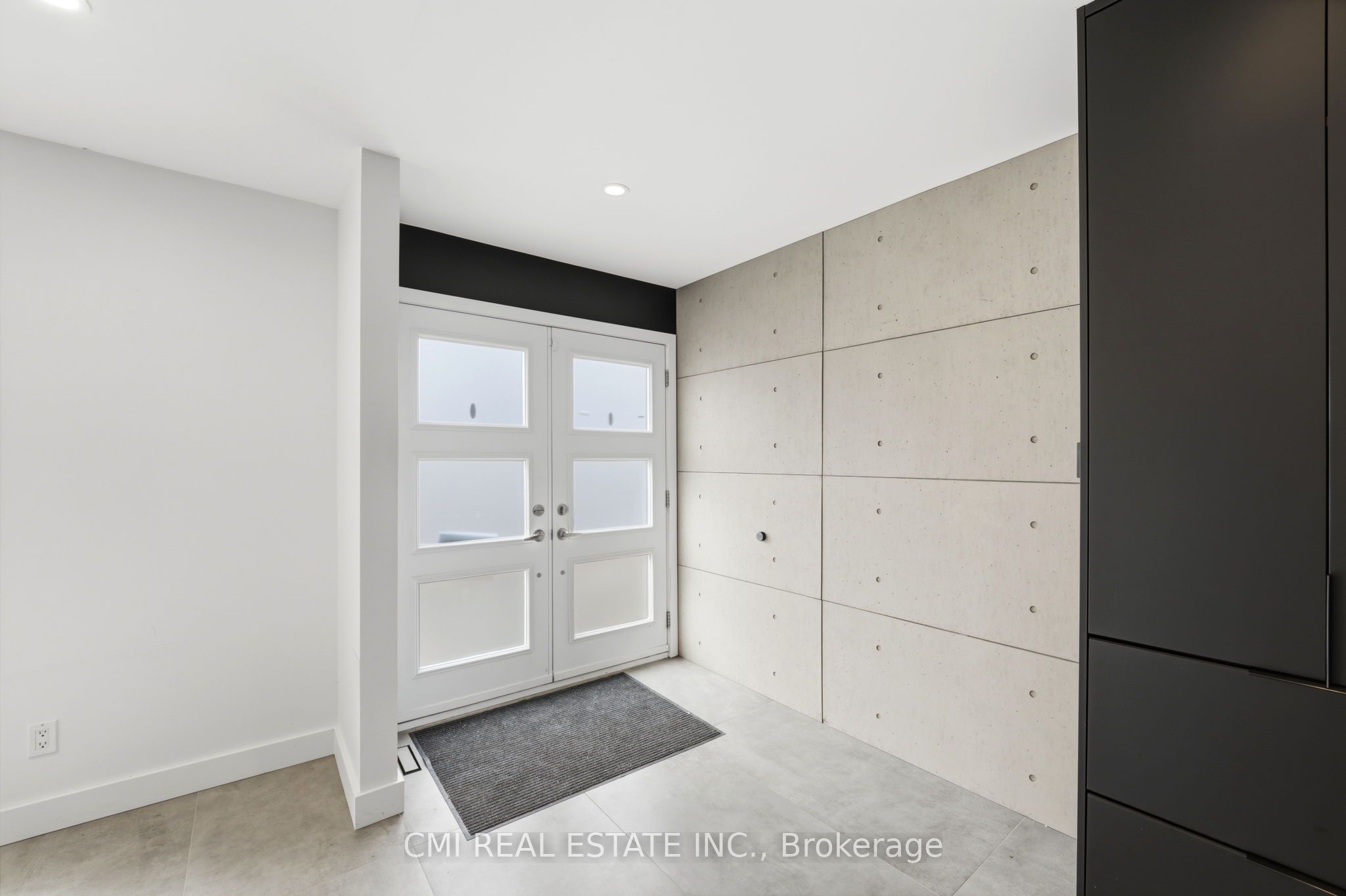 23 Logstone Crescent Property Photo 5