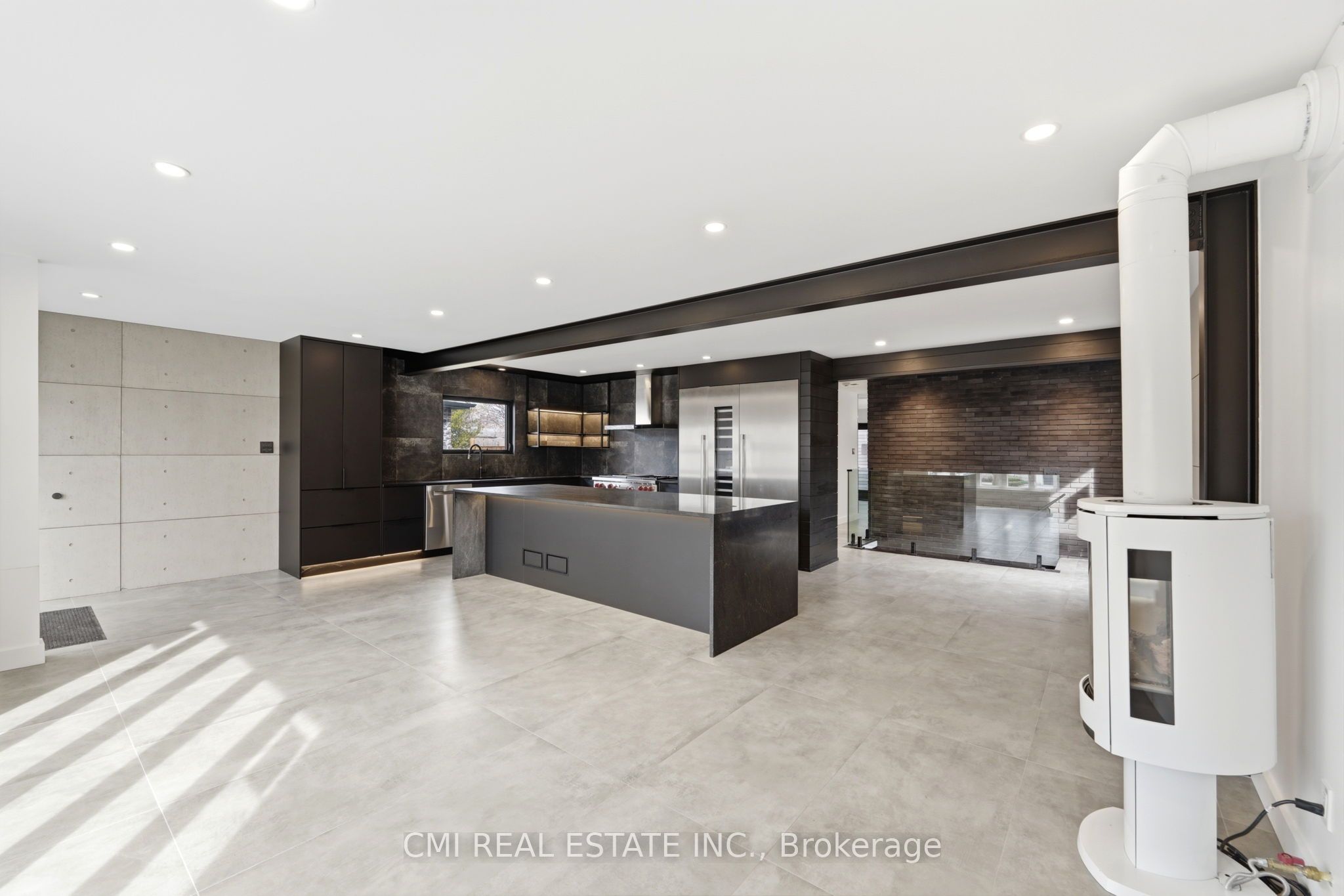 23 Logstone Crescent Property Photo 8