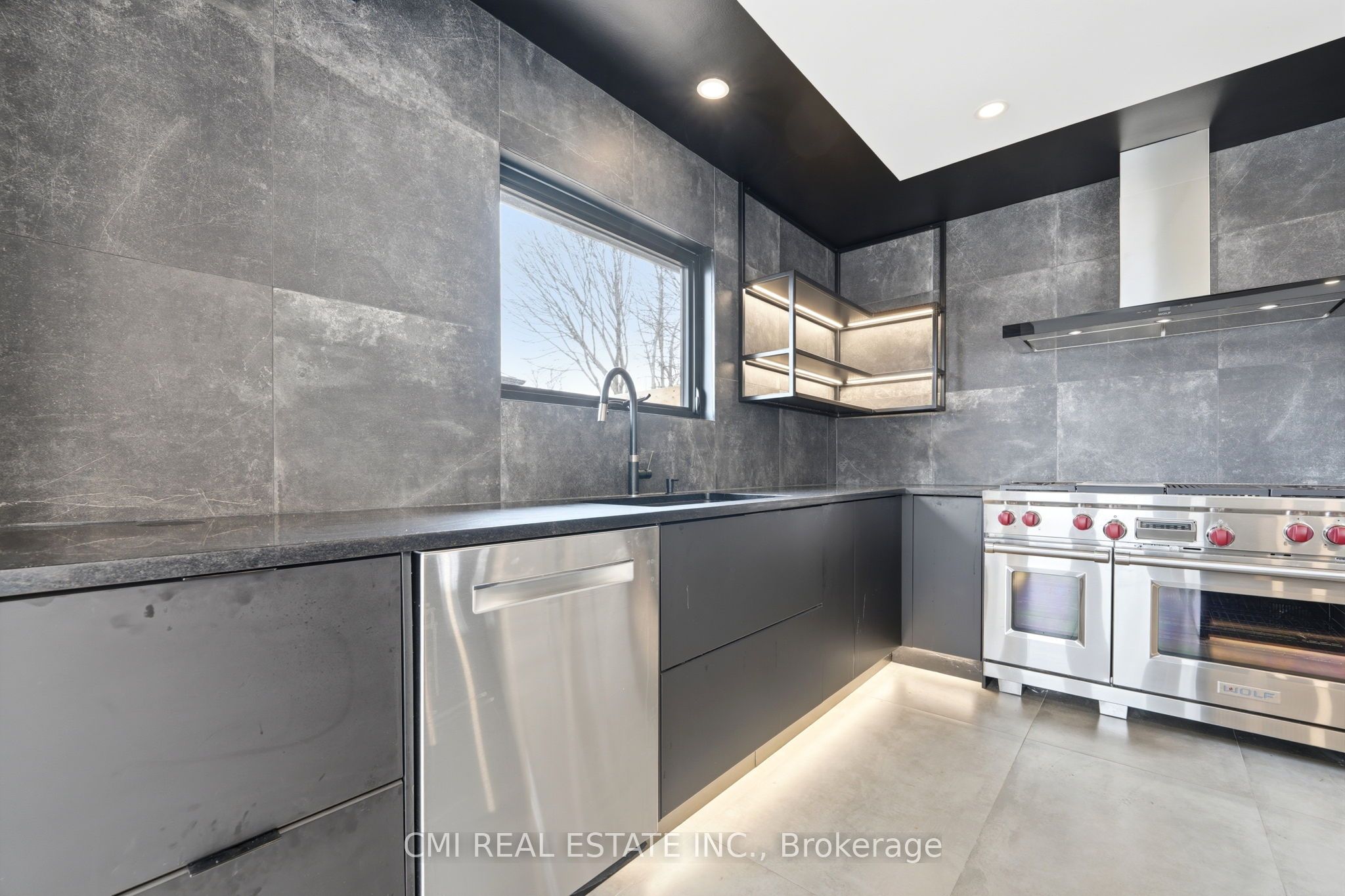 23 Logstone Crescent Property Photo 13