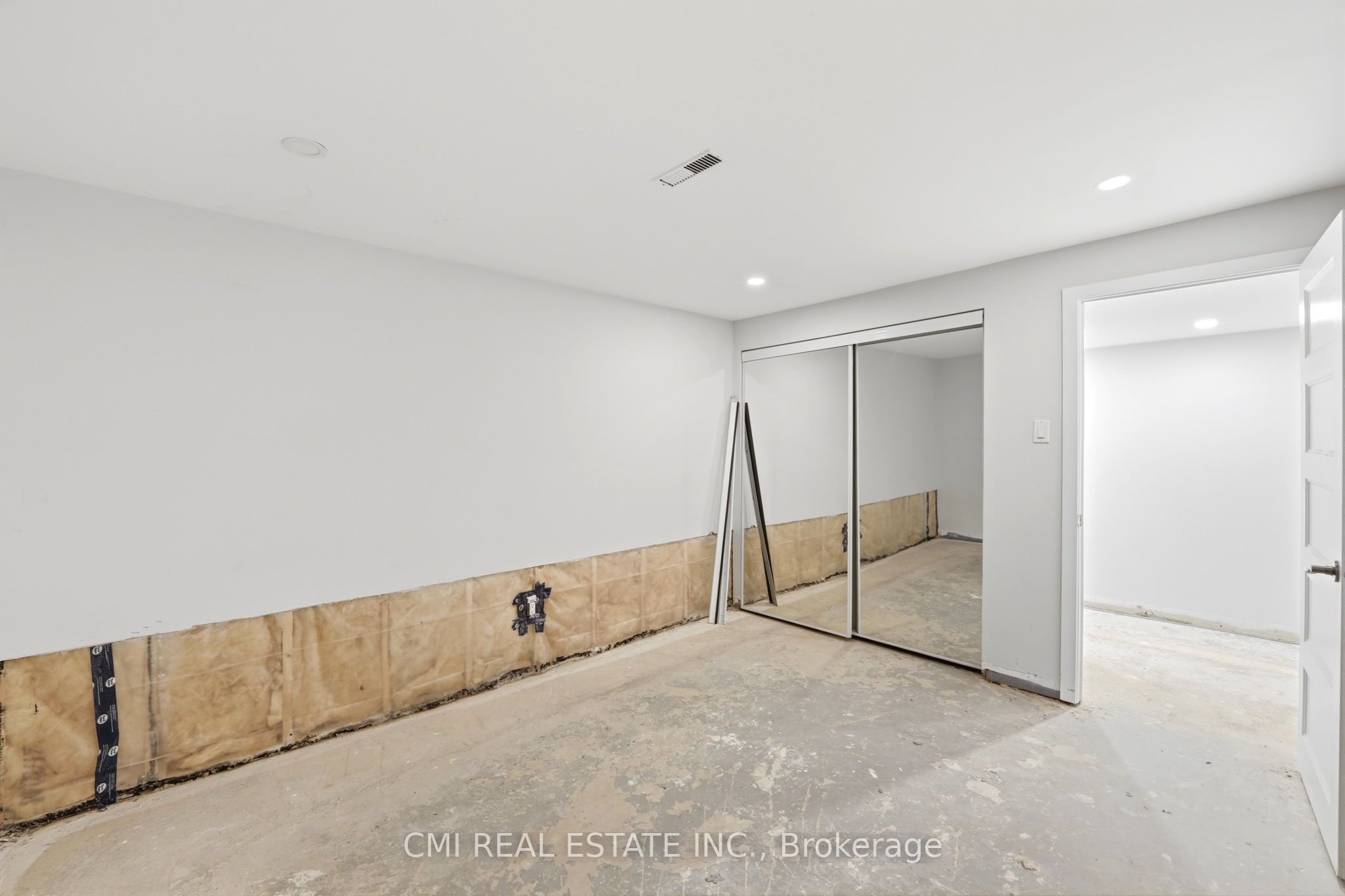 23 Logstone Crescent Property Photo 33