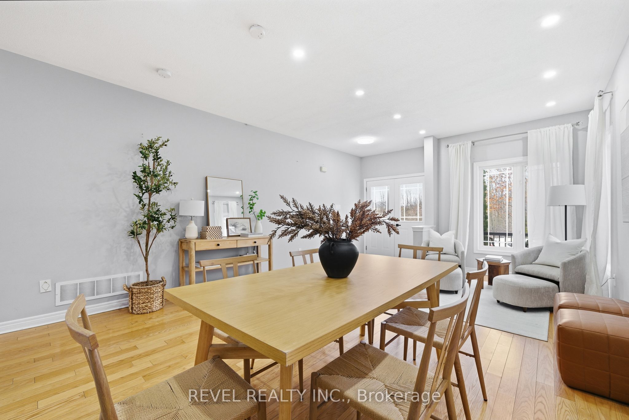 131 Rushworth Drive Property Photo 8
