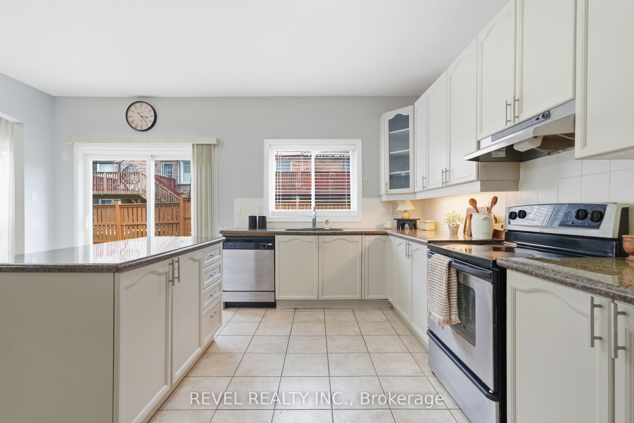 131 Rushworth Drive Property Photo 15