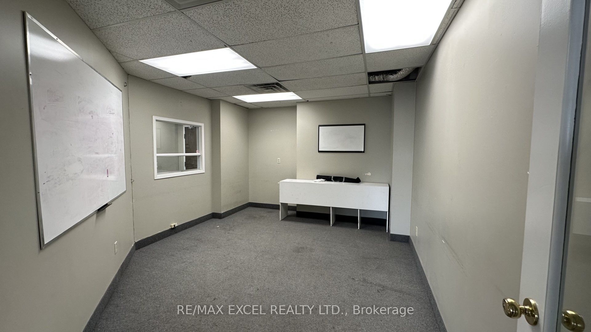 2425 Eglinton Avenue E 209 Property Photo 4
