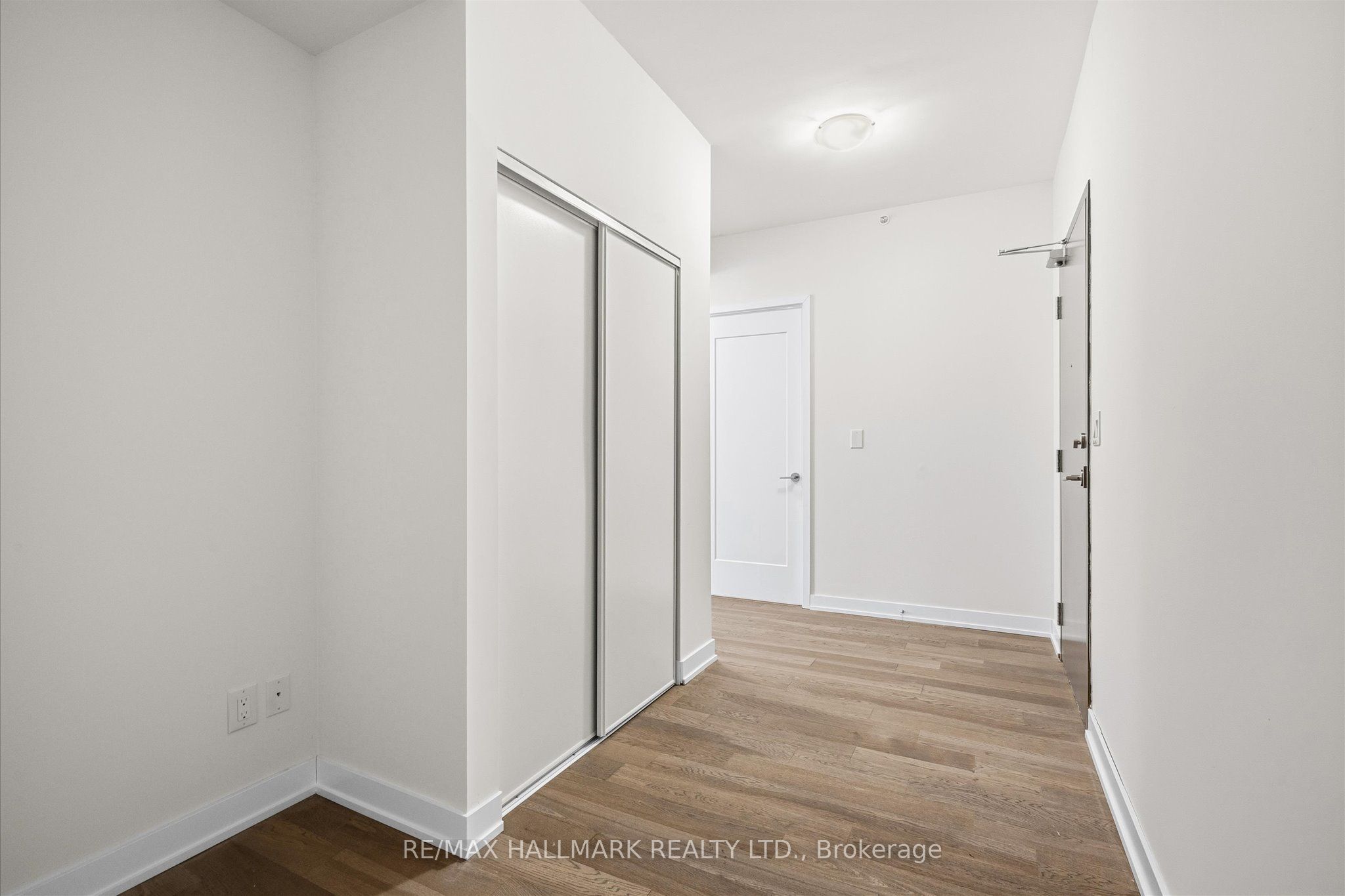1350 Kingston Road 409 Property Photo 11