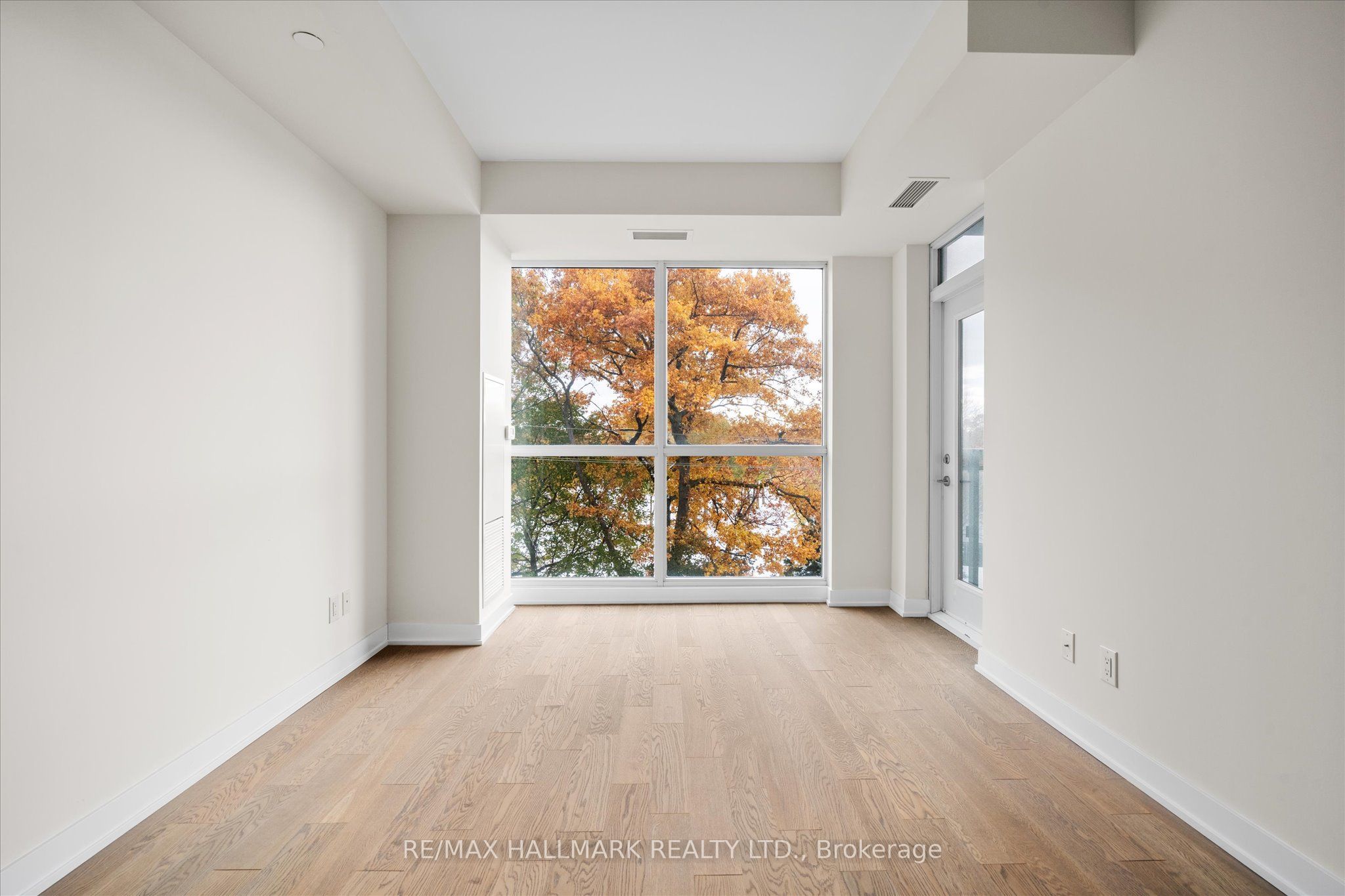 1350 Kingston Road 409 Property Photo 14