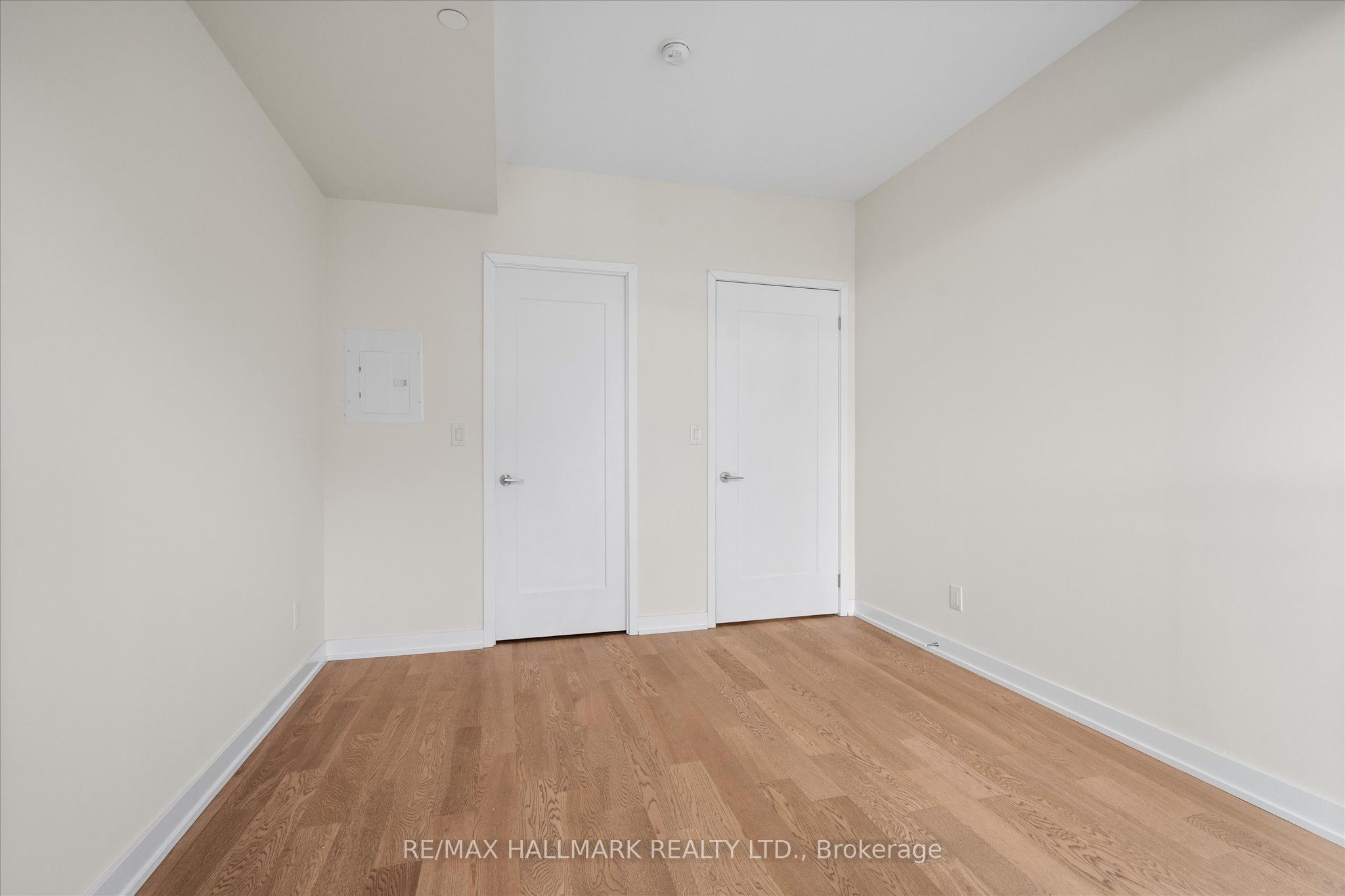 1350 Kingston Road 409 Property Photo 23